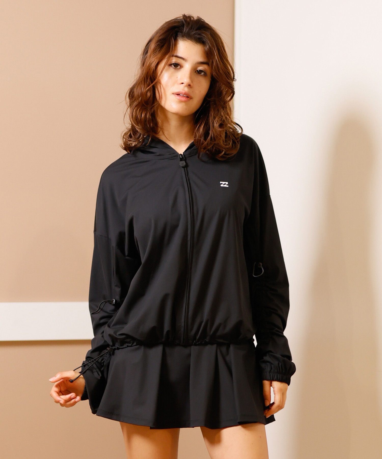 BILLABONG ビラボンラッシュガード レディース パーカー ジップアップ ショート丈 バックプリント アクティブウェア UVカット セットアップ対応 BF013-890(SCS-M)