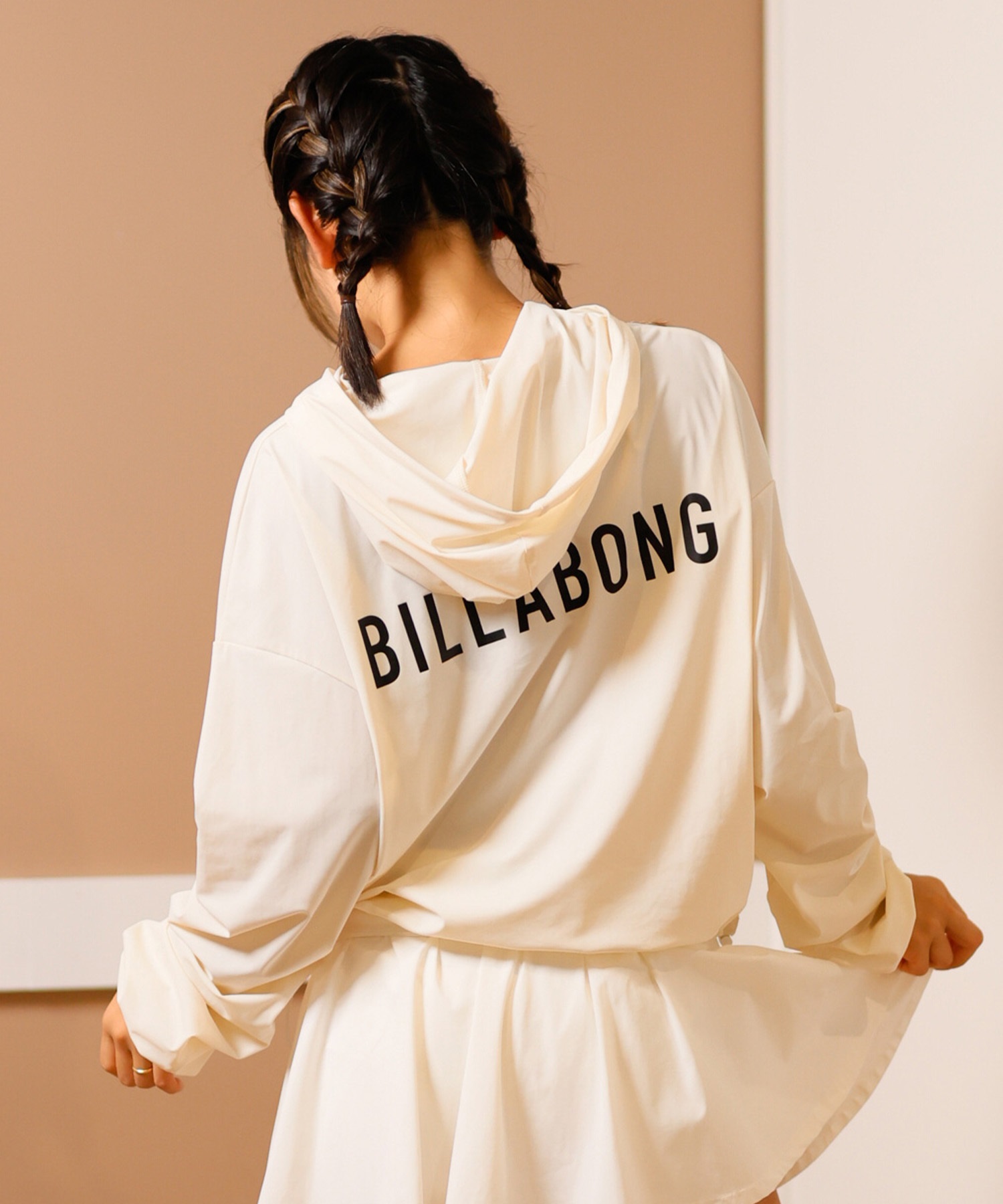 BILLABONG ビラボンラッシュガード レディース パーカー ジップアップ ショート丈 バックプリント アクティブウェア UVカット セットアップ対応 BF013-890(SCS-M)