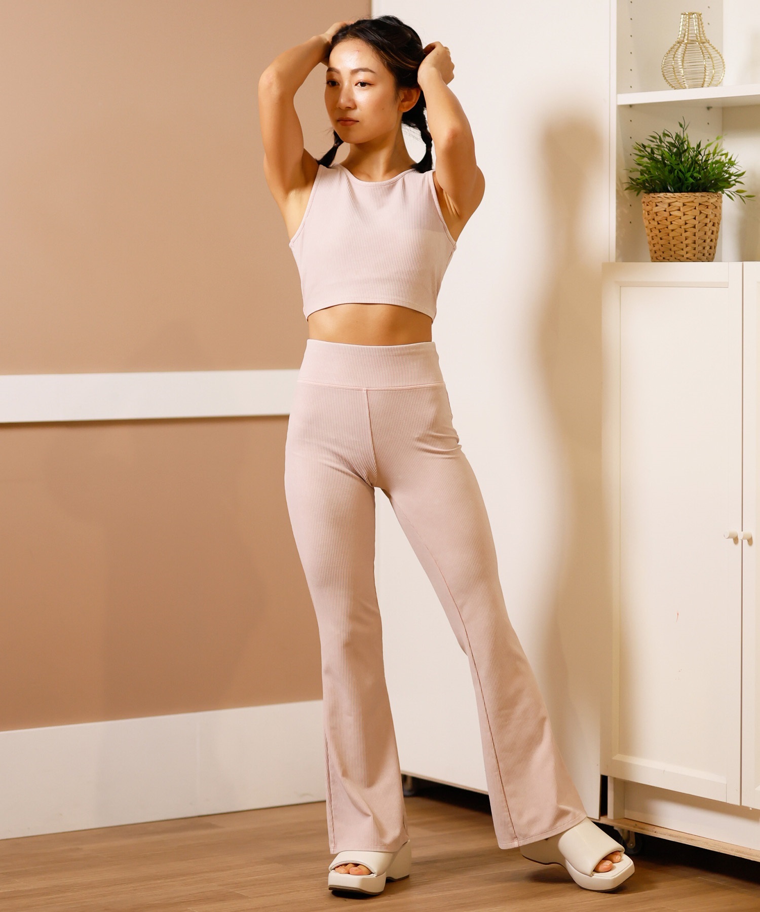 ビラボン　タンクトップ　レギンス　ラッシュガード　ヨガ　セット BILLABONG ビラボン ラッシュガード レディース ブラトップ