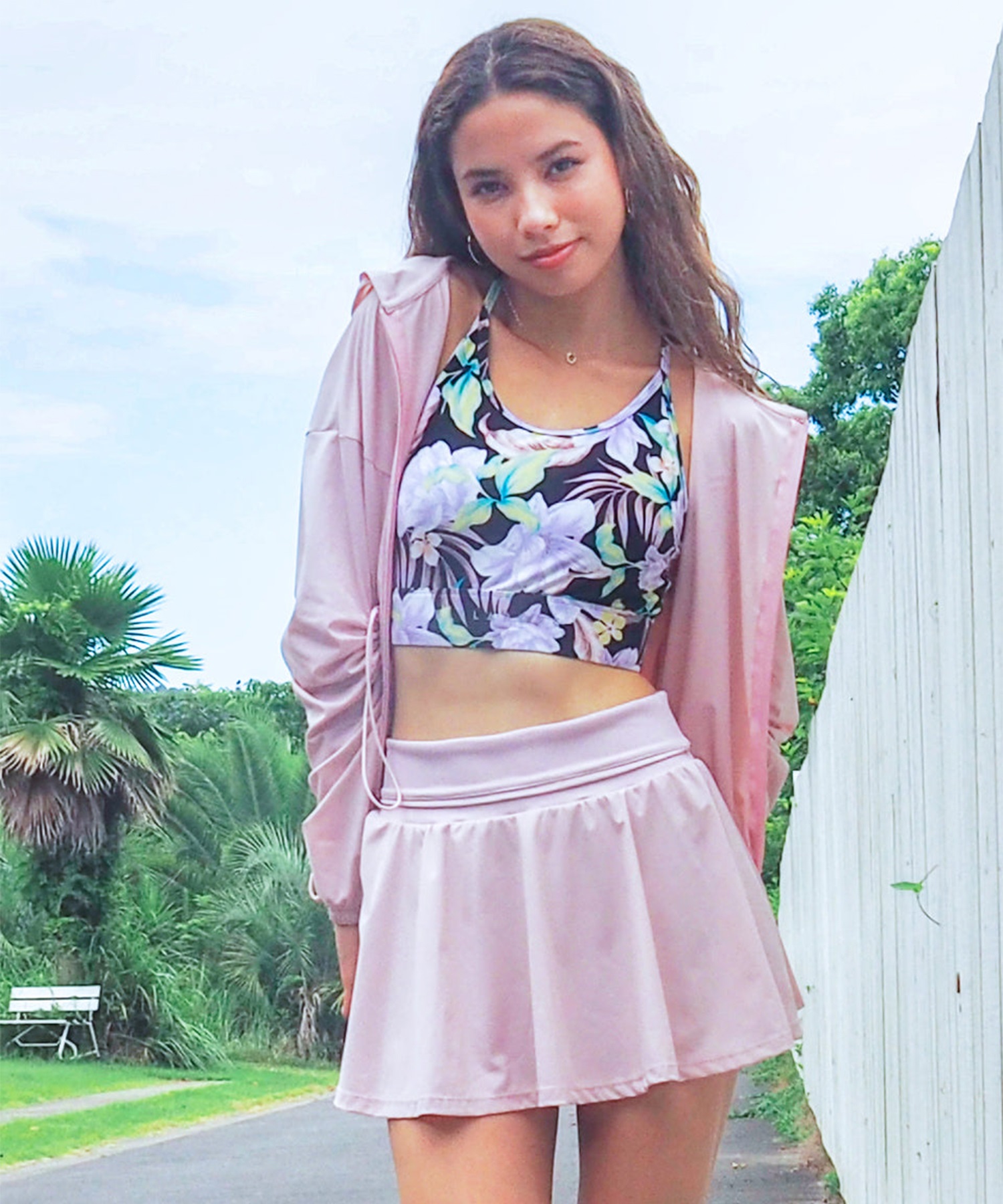 ビィーナスウィリアム☆イレブン美品ピンク フリル スポーツスカート BILLABONG ビラボン ラッシュガード レディース スカート 水陸両用 UV
