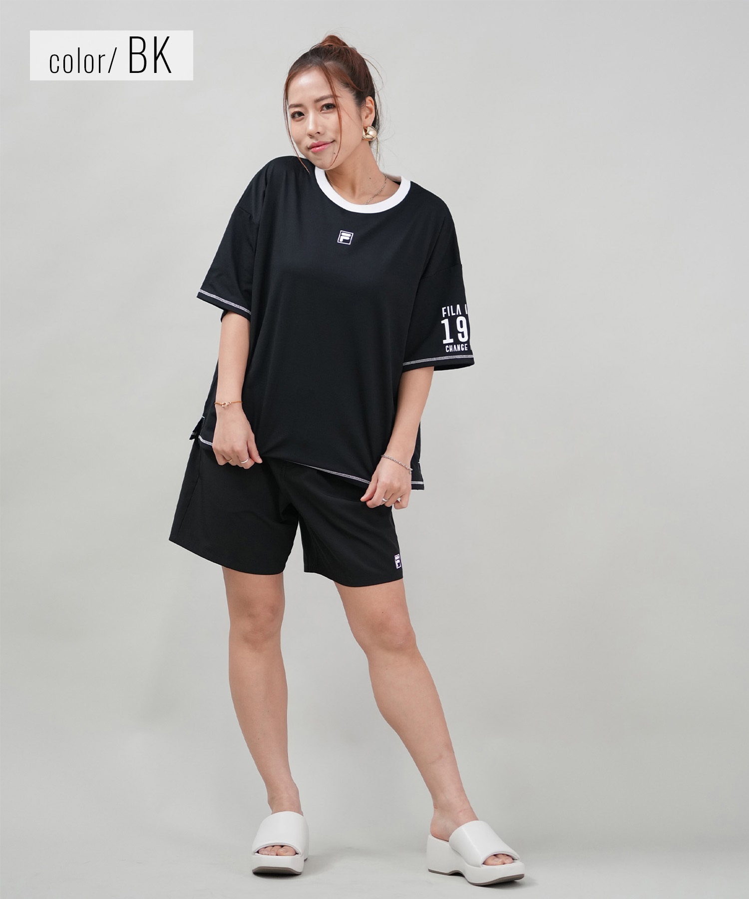 【新古品】FILA XL Tシャツ スカートSet FILA（フィラ）の「【FILA:フィラ】レディース切替Tシャツ付き