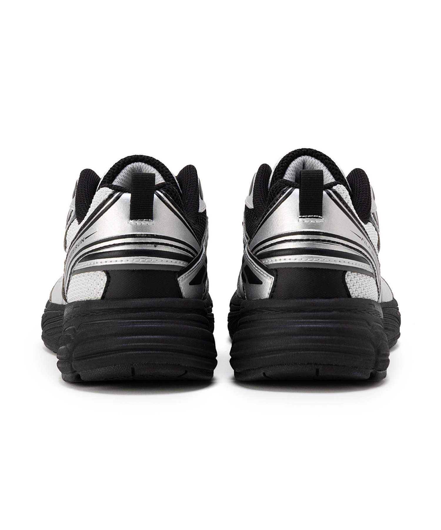 【FILA】INTERUN-BLACK/SILVER ☆韓国で大人気☆ org.jpg