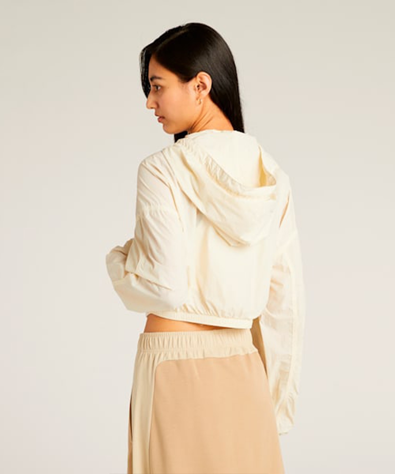 PUMA プーマ パーカー レディース ジップアップパーカー クロップド丈 WARDROBE WOVEN JACKET 633599(87-M)