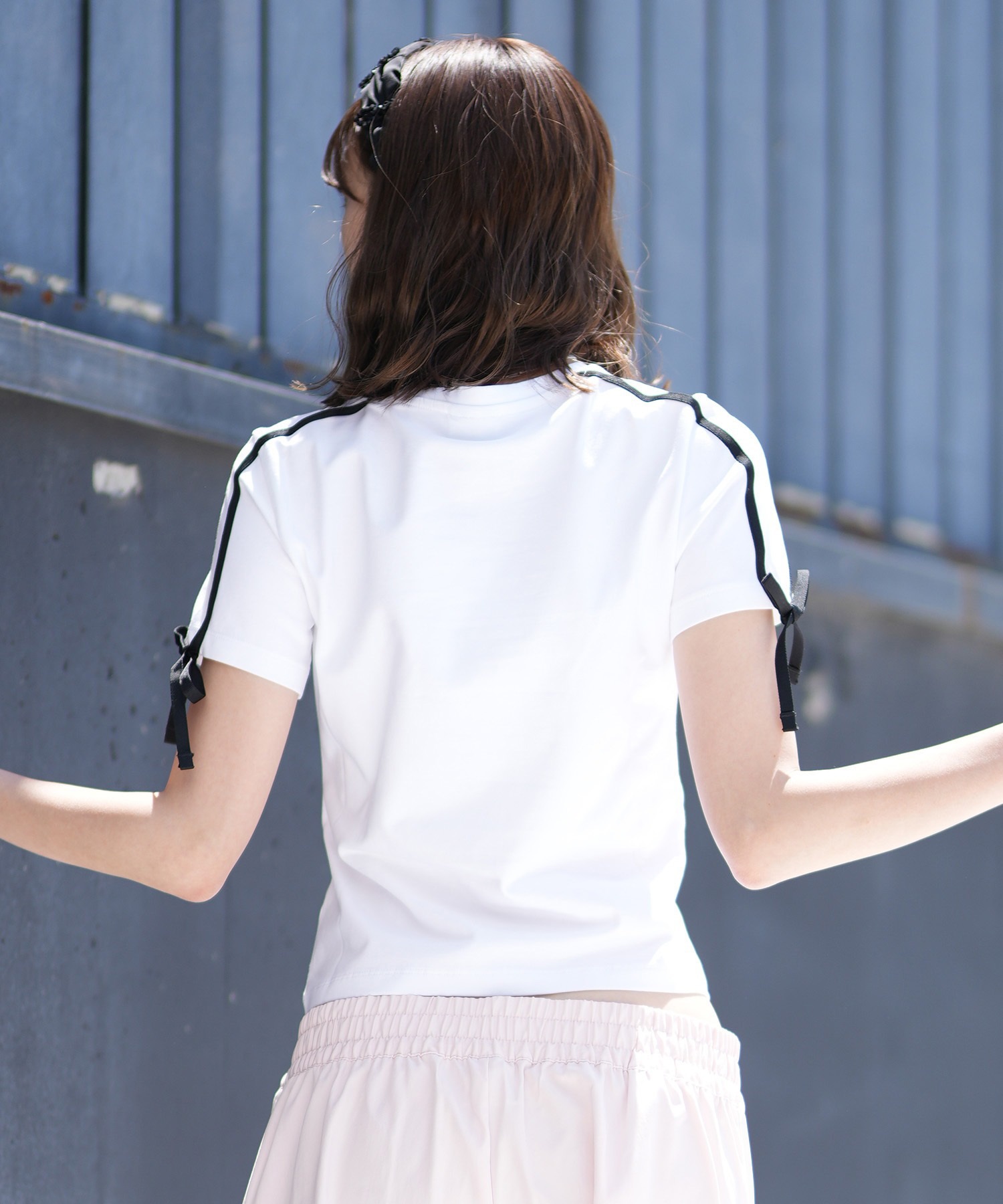 PUMA プーマ 半袖 Tシャツ レディース クロップド丈 ショート丈 シンプル ロゴ T7 MODERN SLIM SHORT T 633345(01-M)