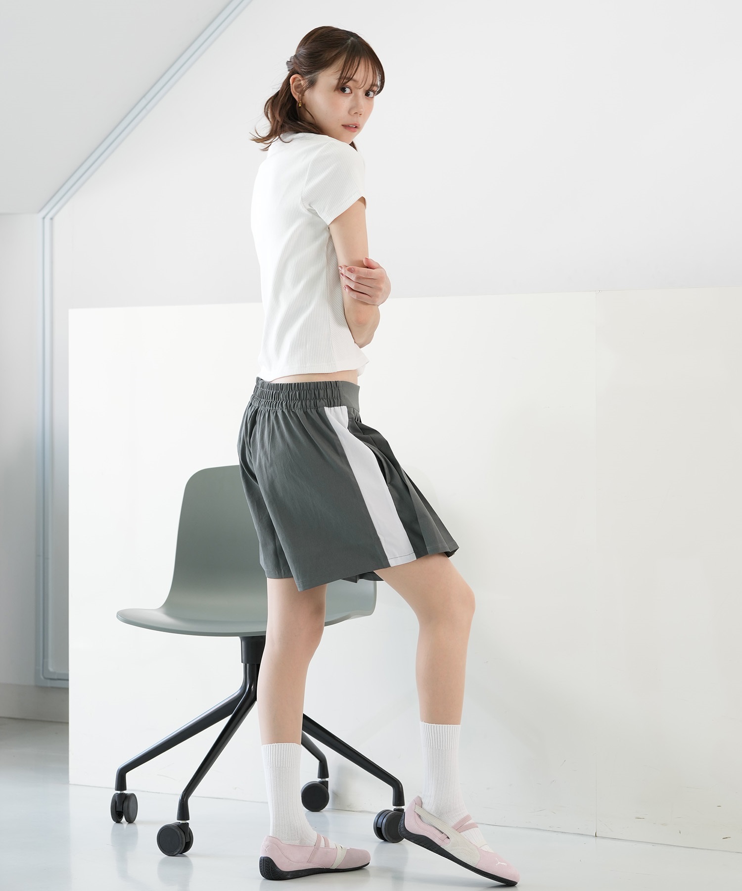 ZUMBA 正規品　スカート　シルバーグレー ズンバ ZUMBA Runway レディース スコート スカート クロス