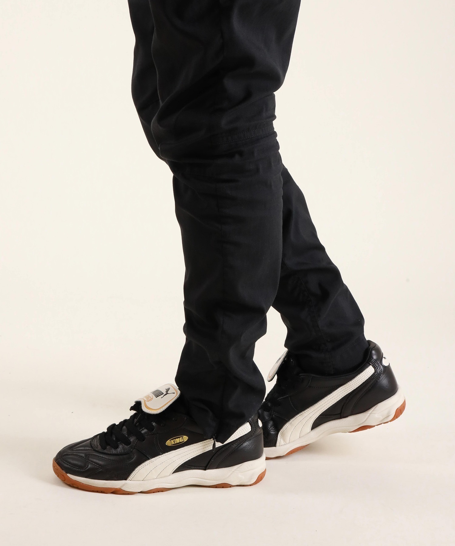 PUMA プーマ スニーカー メンズ レディース 靴 シューズ KING INDOOR