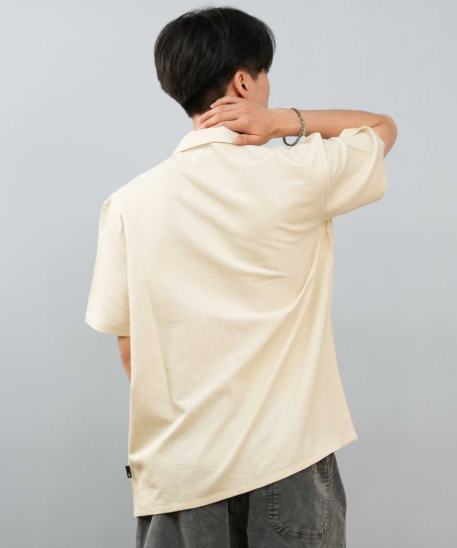 VOLCOM ボルコム 半袖 シャツ メンズ ワンポイント ロゴ シンプル Otis
