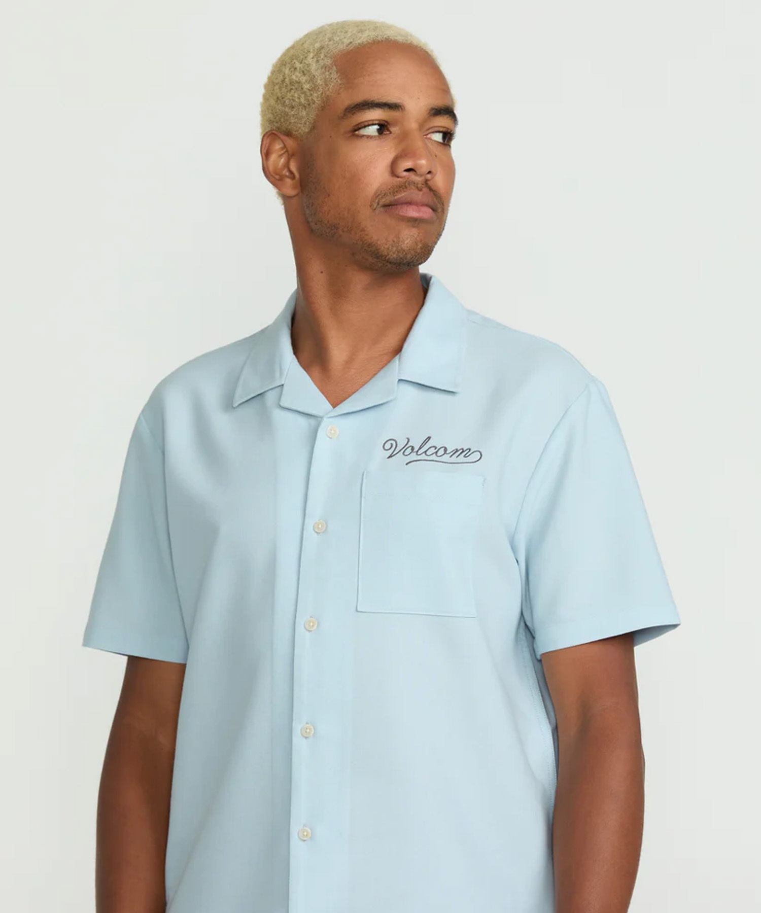 コムデギャルソンオムドゥ　ポリ縮多ボタン半袖シャツ VOLCOM ボルコム 半袖 シャツ メンズ ワンポイント ロゴ シンプル Otis