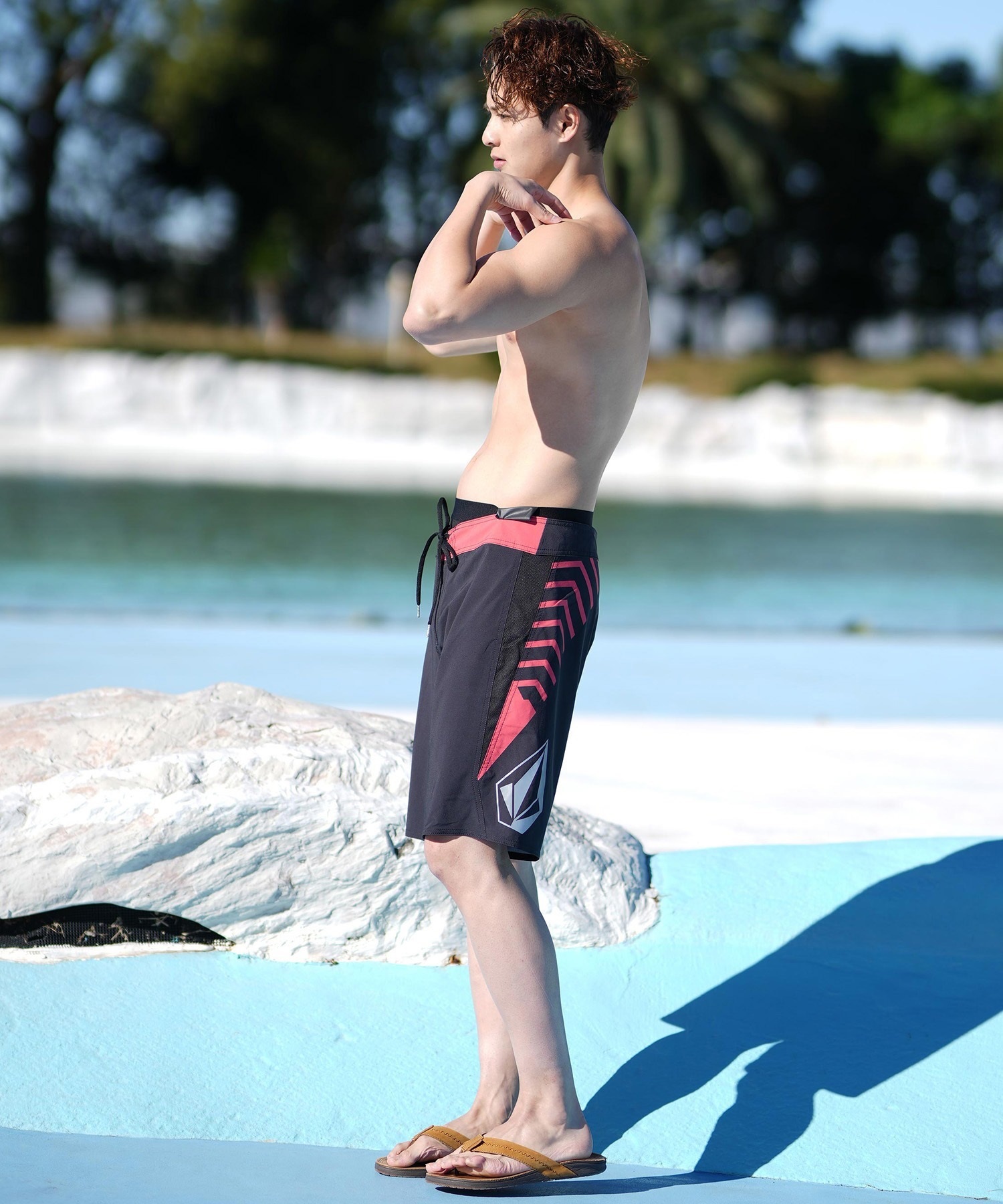 VOLCOM ボルコム 水着 トランクス ボードショーツ メンズ 膝丈