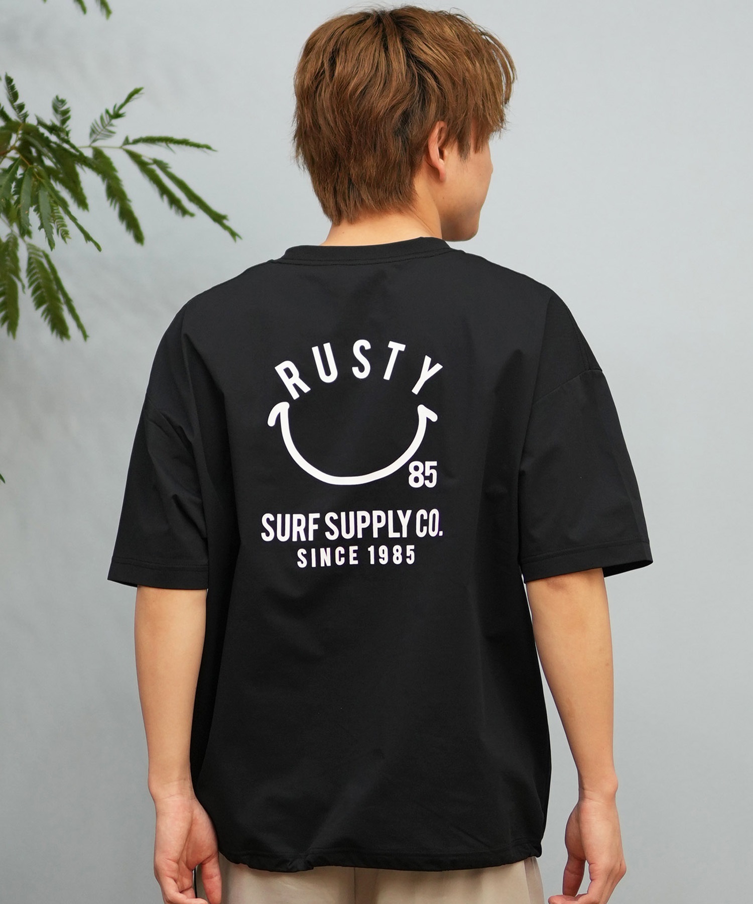 RUSTY ラスティ 水着 ラッシュガード 半袖 Tシャツ メンズ バック