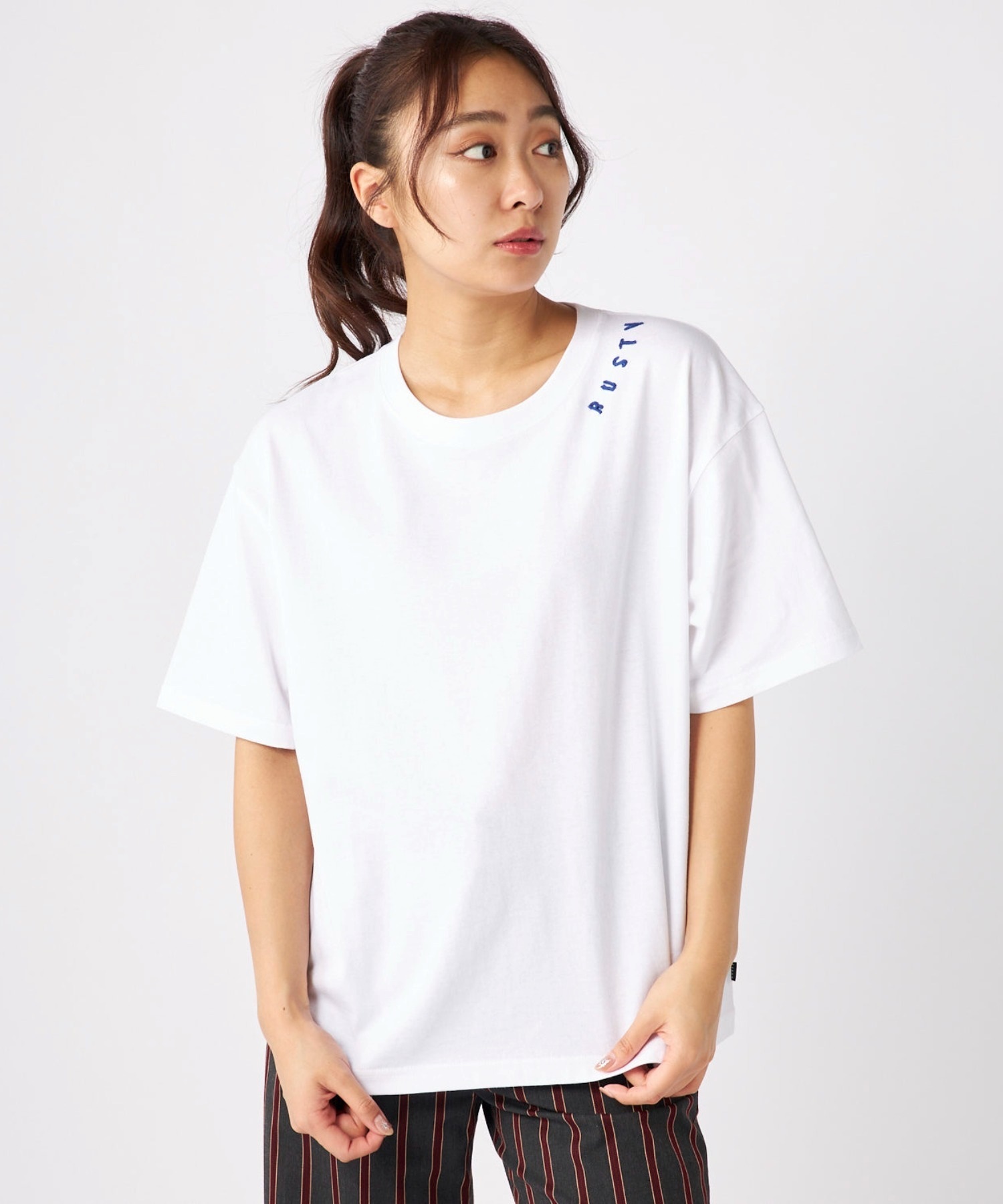 スヌーピー　Tシャツ　半袖　レディースL　デカサガラ刺繍　バックプリント♪　W スヌーピー Tシャツ 半袖 レディースL デカサガラ刺繍 バック