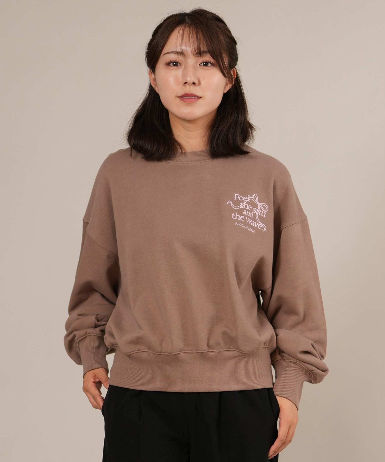 RIKKA FEMME リッカファム トレーナー スウェット レディース クルーネック ワンポイント 刺繍 裏毛 RF25FW16(GRY-FREE)