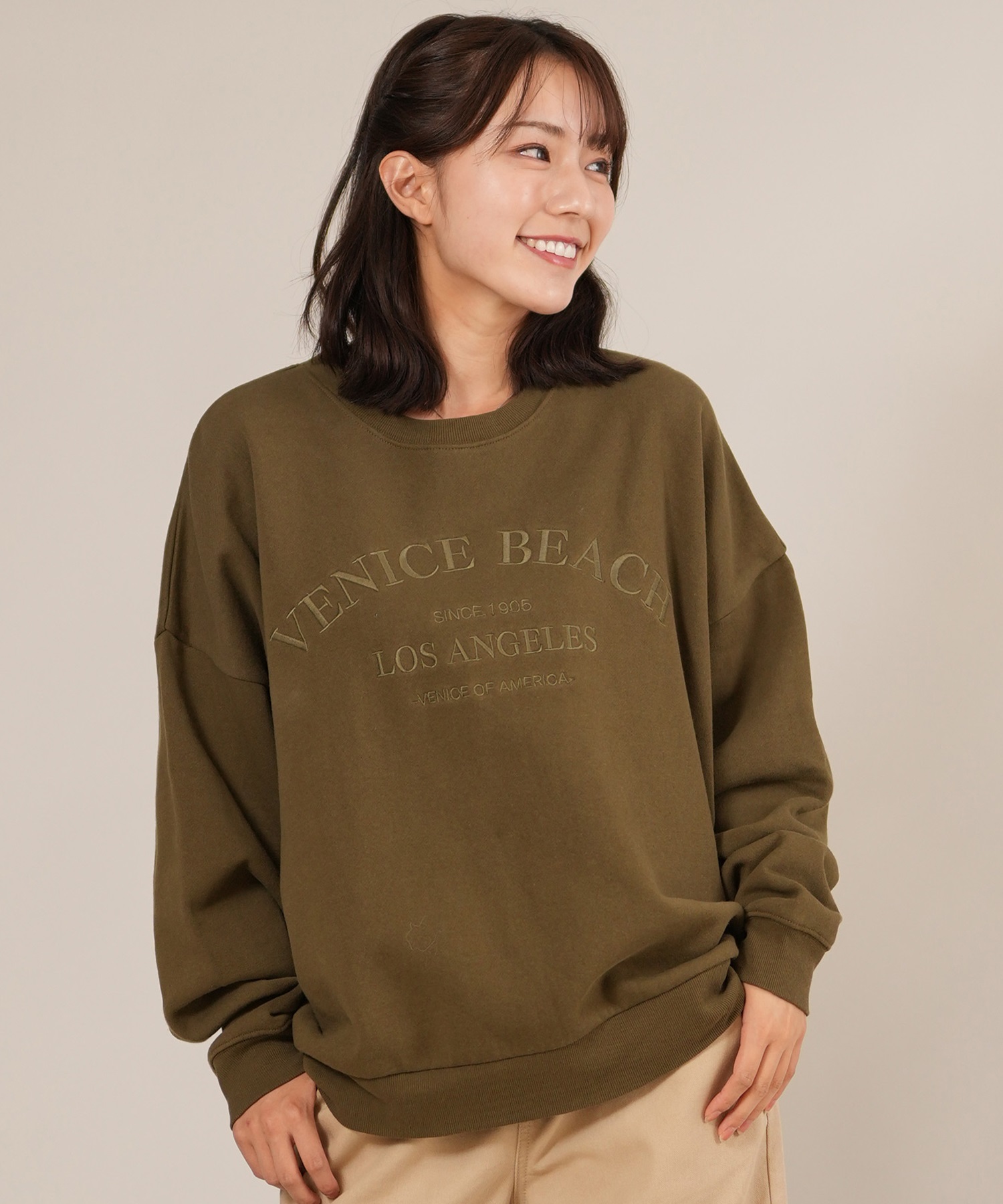 RIKKA FEMME リッカファム トレーナー スウェット レディース クルーネック カレッジロゴ 刺繍 裏起毛 RF25FW06(IVO-FREE)