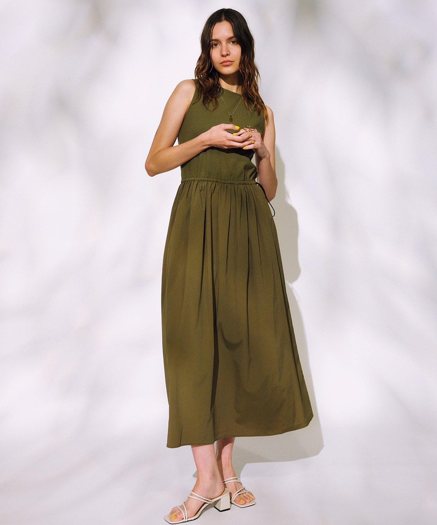 人気完売品✨8yards ワンピース somari imagination裏シャギーフードリボンワンピース』