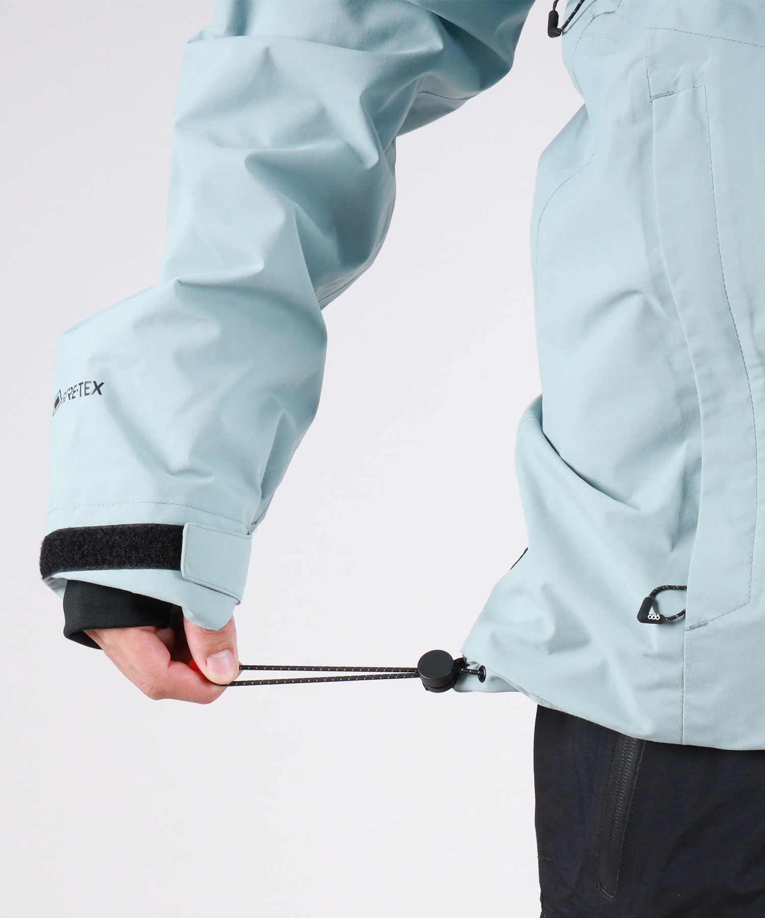 2526】686 シックスエイトシックス スノーボード ウェア ジャケット