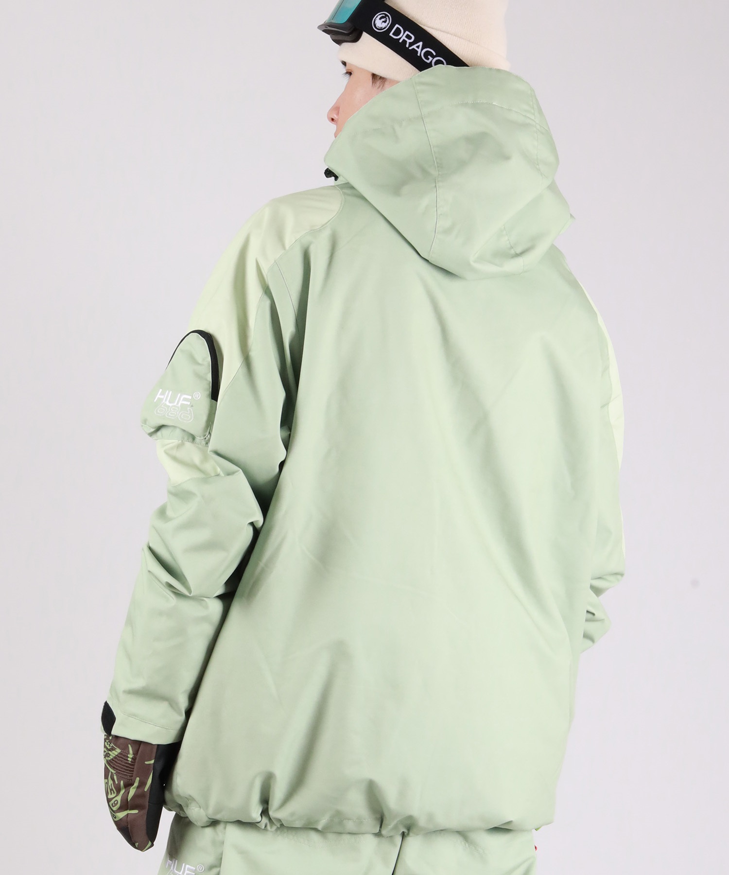 スノボウエア686snaggletooth 686 686/シックスエイトシックス メンズ スノーボードウェア