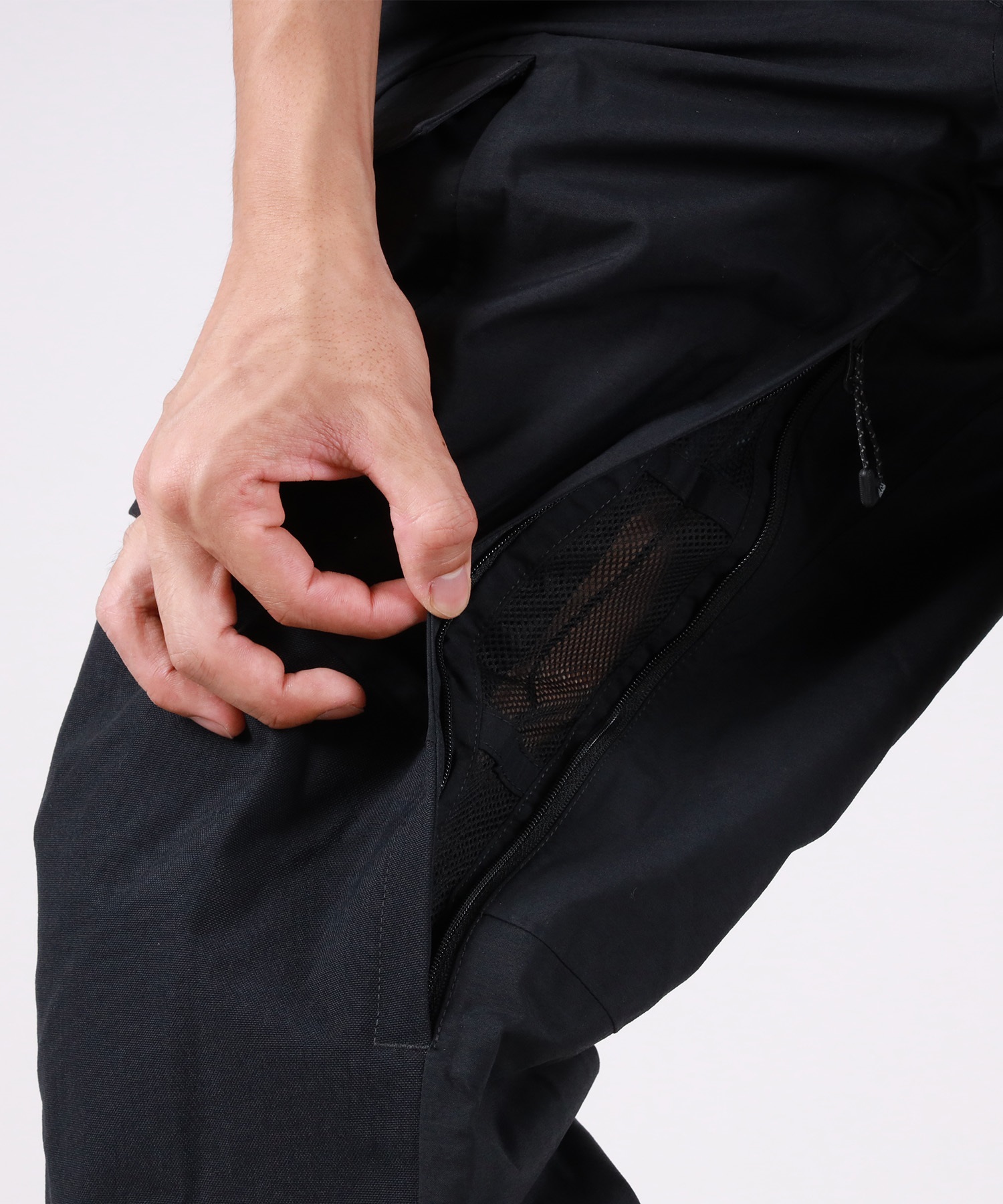 【早期購入/店頭受取対象外】 686 シックスエイトシックス スノーボード ウェア パンツ ユニセックス GORE-TEX DISPATCH BIB ゴアテックス 25-26モデル MM A17(BLK-M)