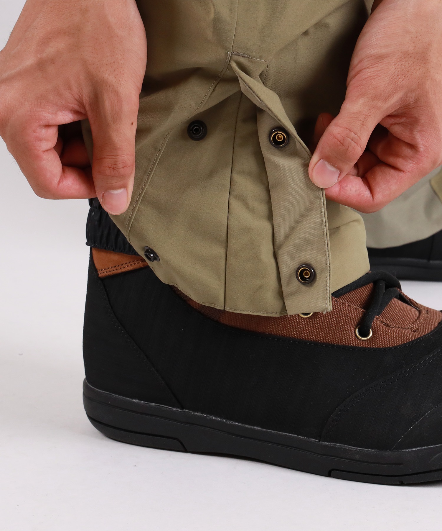 【早期購入/店頭受取対象外】 686 シックスエイトシックス スノーボード ウェア パンツ ユニセックス GORE-TEX DISPATCH ゴアテックス 25-26モデル MM A17(SGE-M)