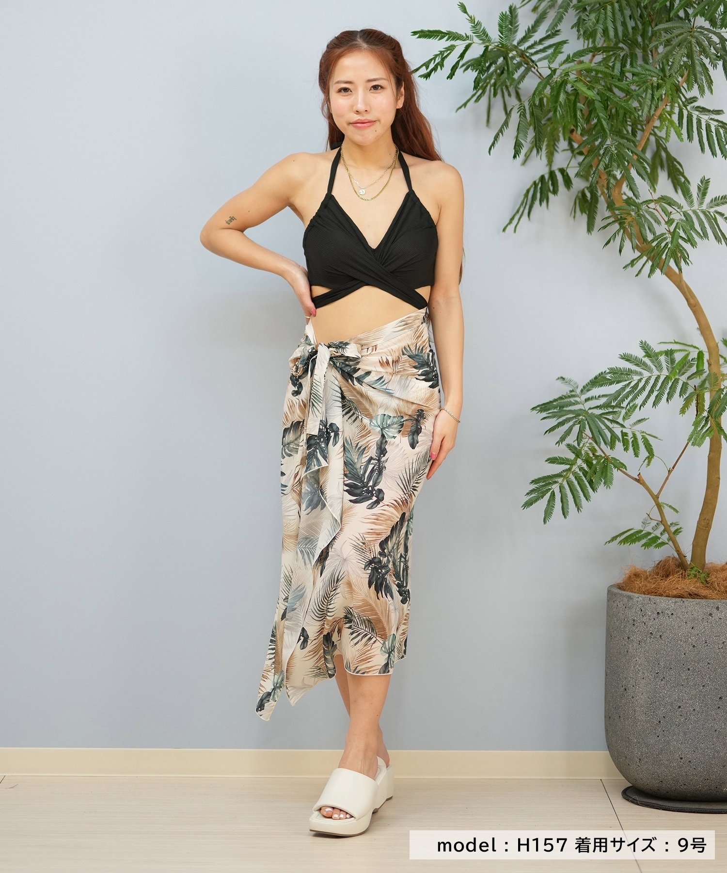 美品 3点セット ムラサキスポーツ ロデオクラウンズ ビキニ 水着　パレオ付き LAETITIA レリッタ 3点セット 水着 レディース パレオ 450601