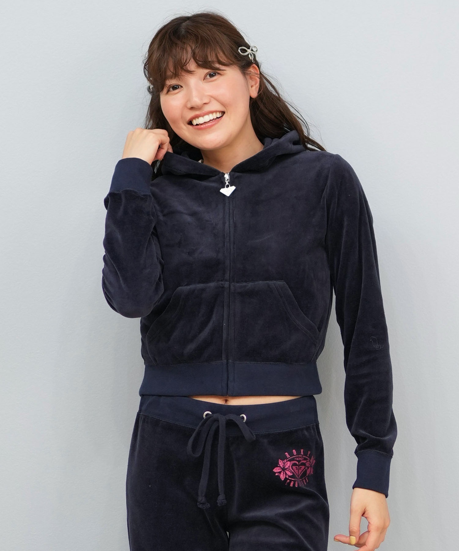ROXY ロキシー × MANA ジップアップ パーカー レディース ベロア ショート丈 セットアップ対応 ROXY CRUISERS RZP254617T(NVY-M)