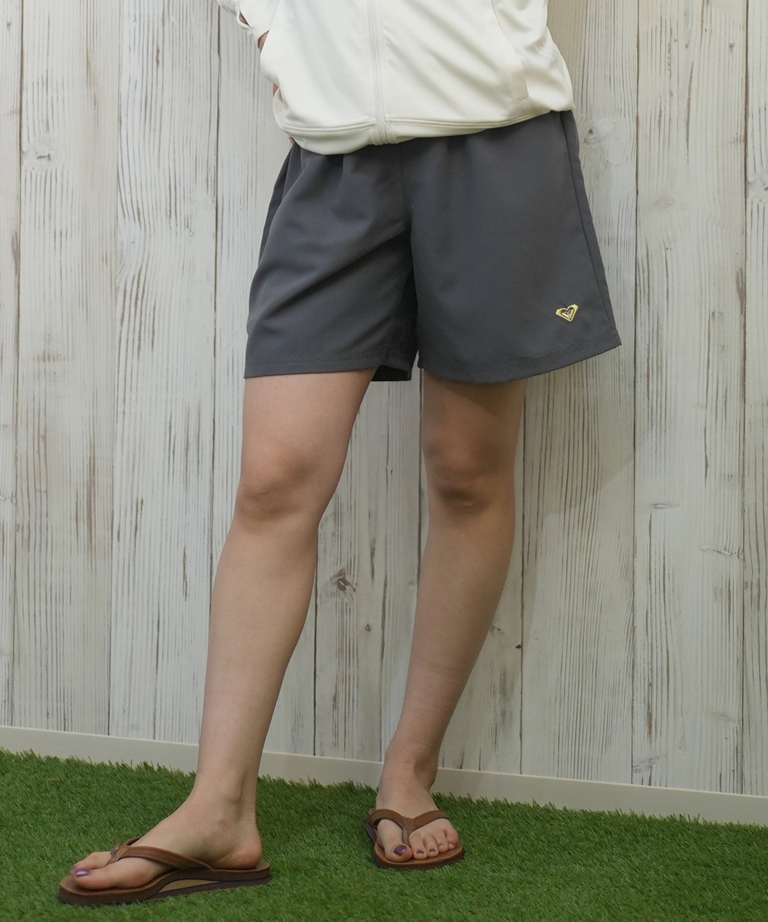 【ROXY】パンツ　ジムウェア　水陸両用ショートパンツ　水着　スイムウェア ROXY ロキシー 水着 レディース トランクス ボードショーツ