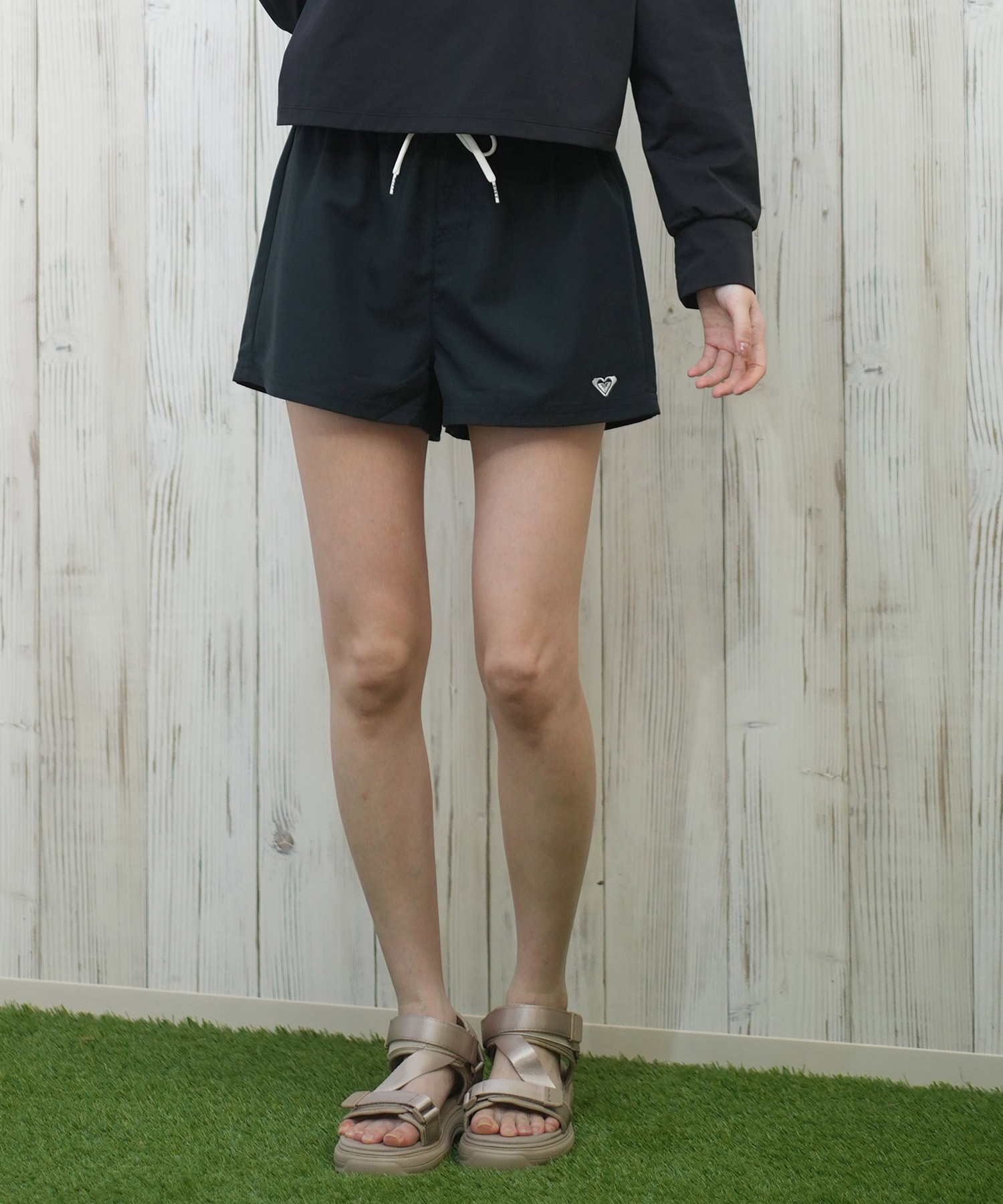 ROXY ロキシー 水着 レディース トランクス ボードショーツ ショートパンツ ワンポイント ロゴ 水陸両用 RBS255011(WHT-S)