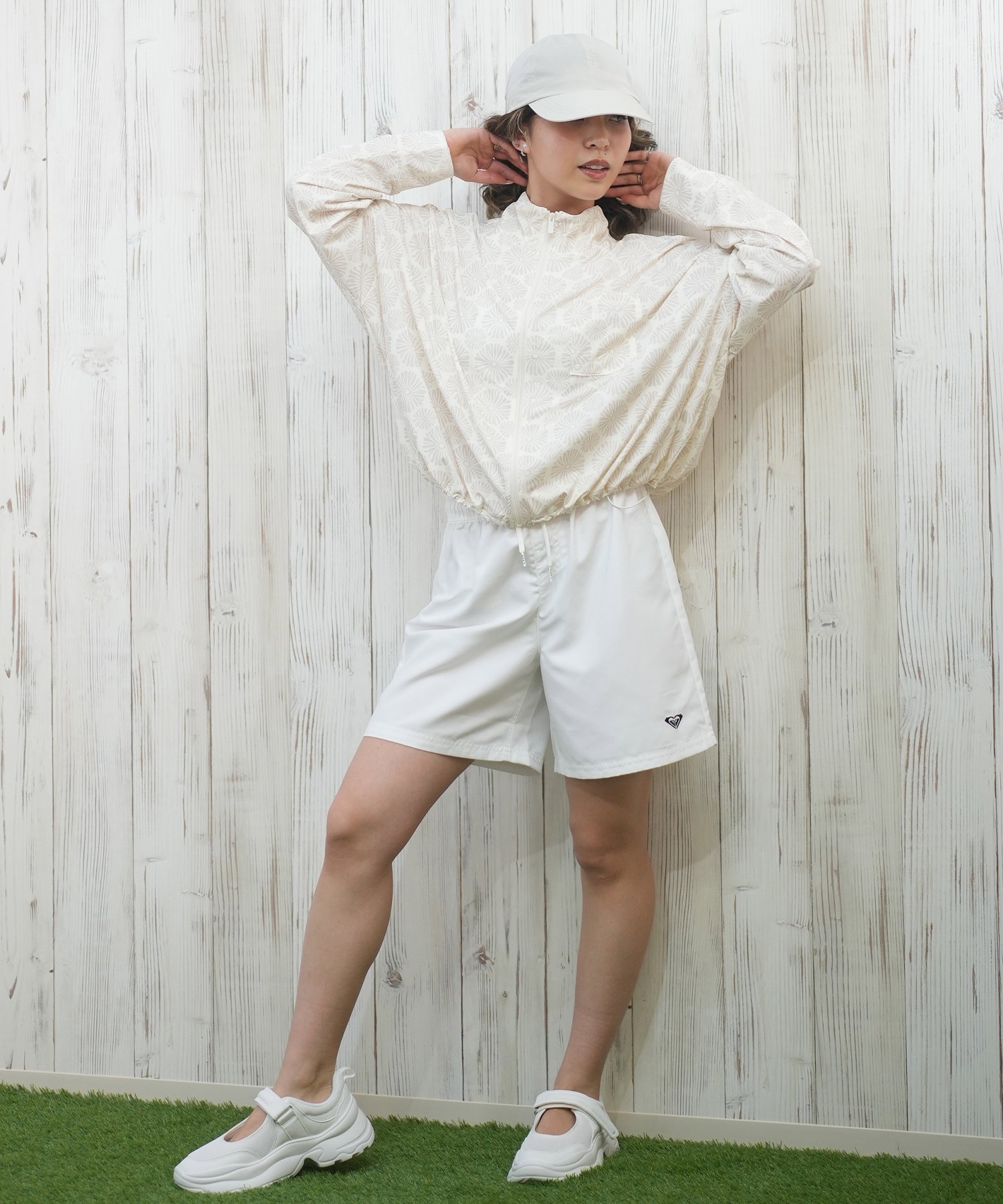 ROXY ロキシー 水着 レディース ラッシュガード ジップアップ 長袖 ROXY ロキシー 水着 レディース ラッシュガード ジップアップ 長袖