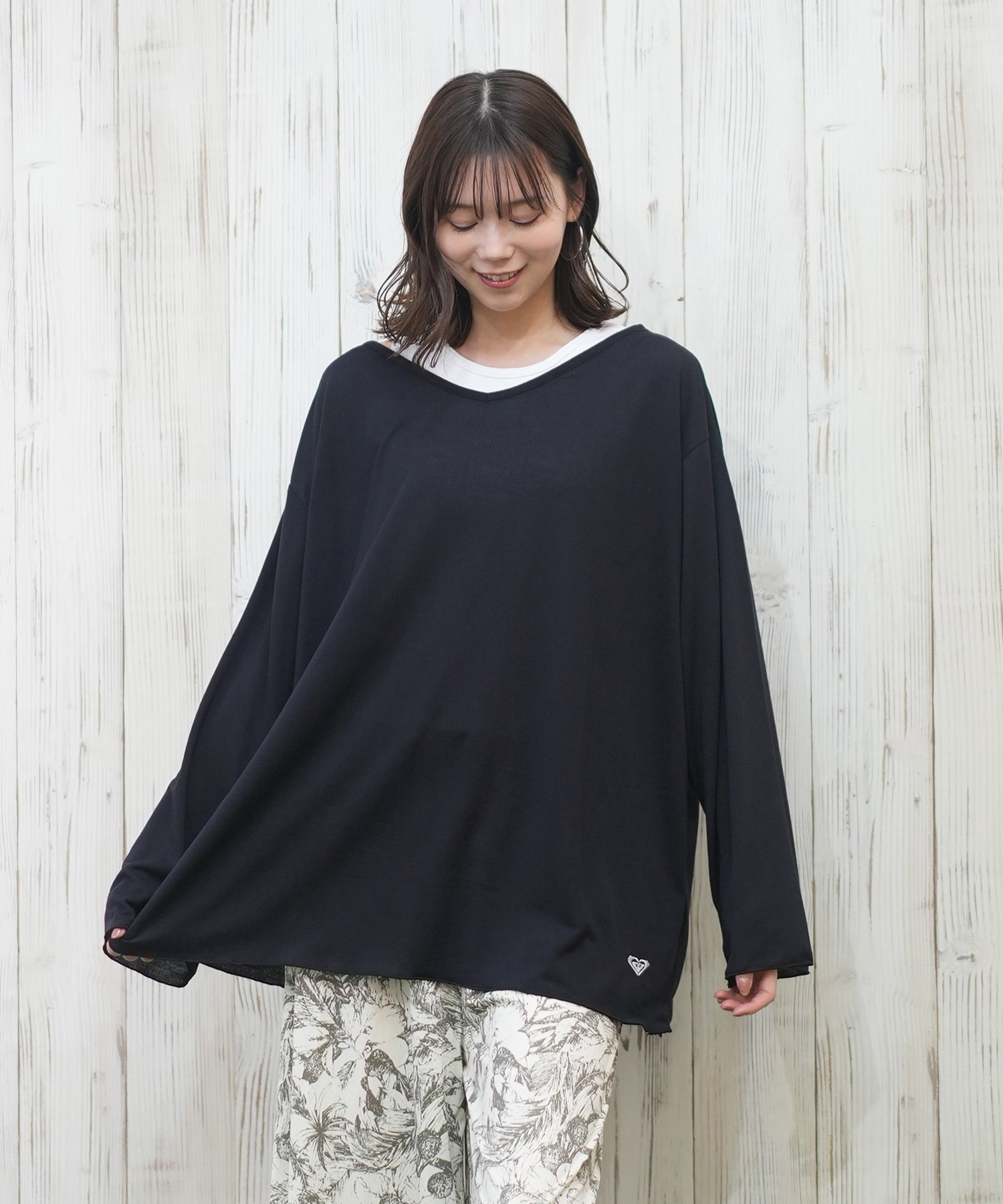 ROXY ロキシー 水着 レディース ラッシュガード 長袖 Tシャツ ロンT Vネック カットソー 水陸両用 UVカット TIDAL CREST RLY251050(WHT-M)
