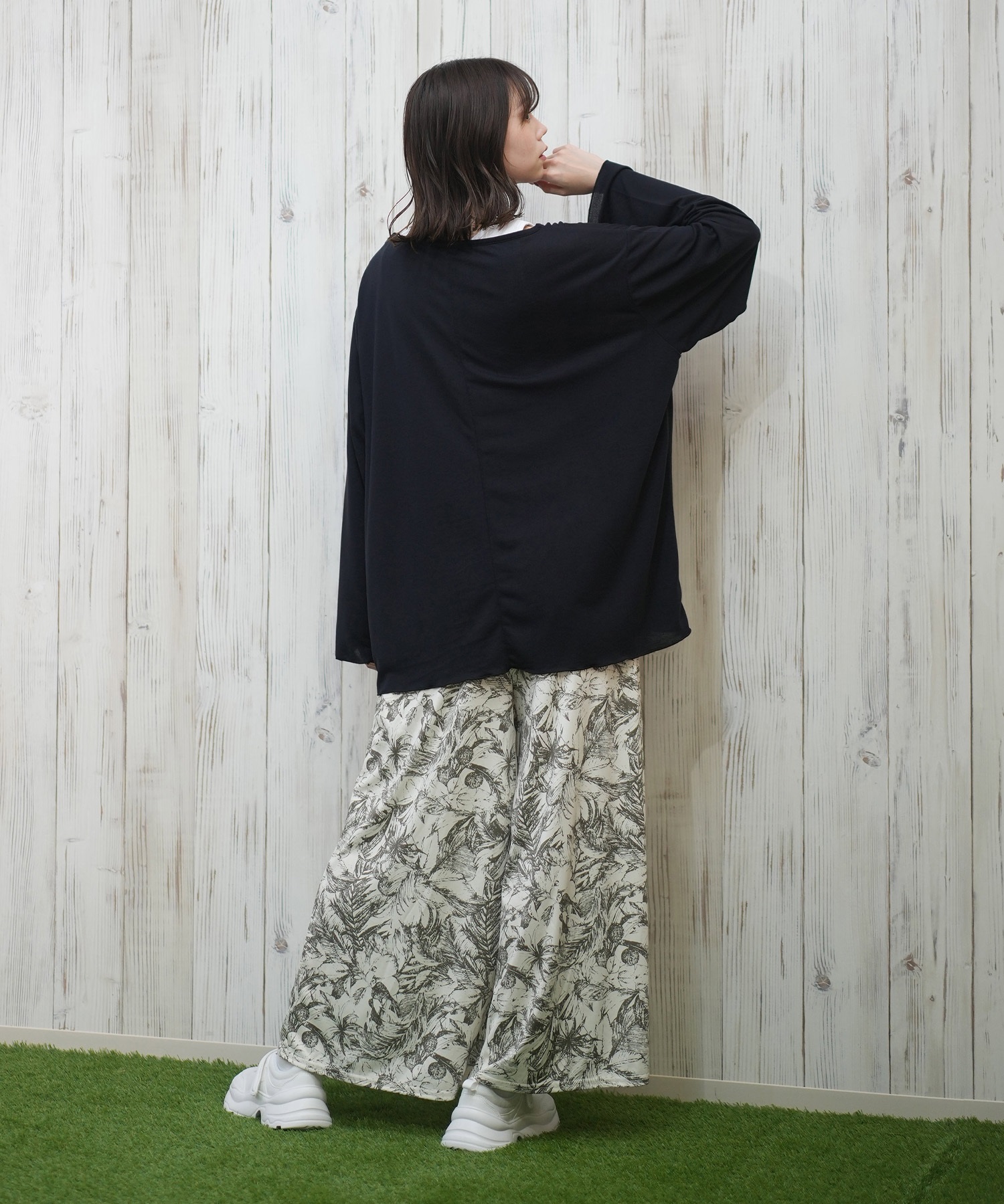 ROXY ロキシー 水着 レディース ラッシュガード 長袖 Tシャツ ロンT Vネック カットソー 水陸両用 UVカット TIDAL CREST RLY251050(WHT-M)
