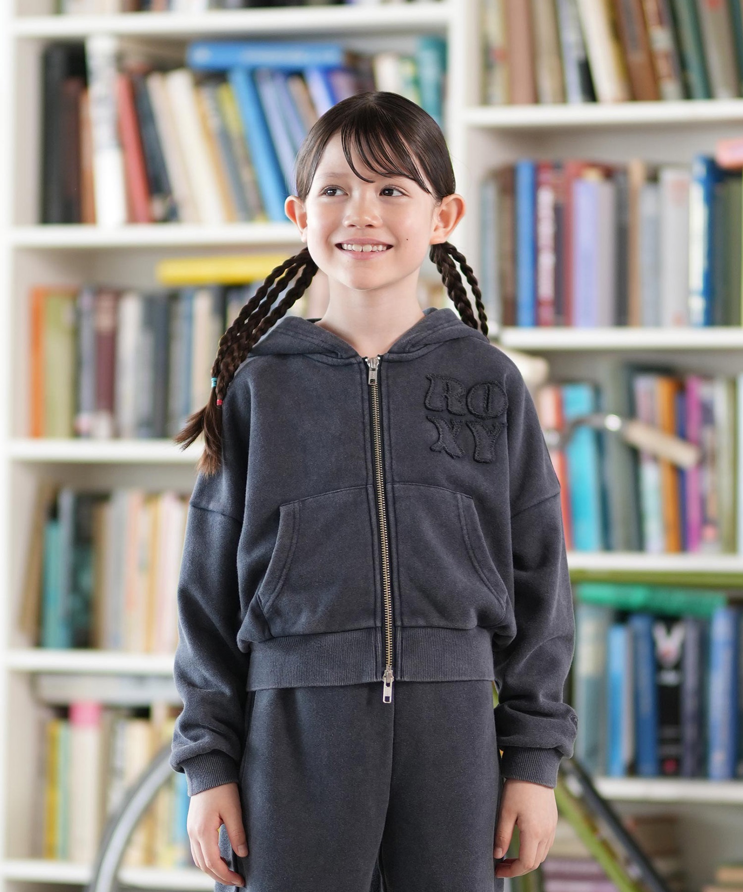 ROXY ロキシー ジップアップ パーカー キッズ ジュニア 子供 スウェット フーディー ロゴ 裏毛 セットアップ対応 TZP254616M(BLK-130cm)