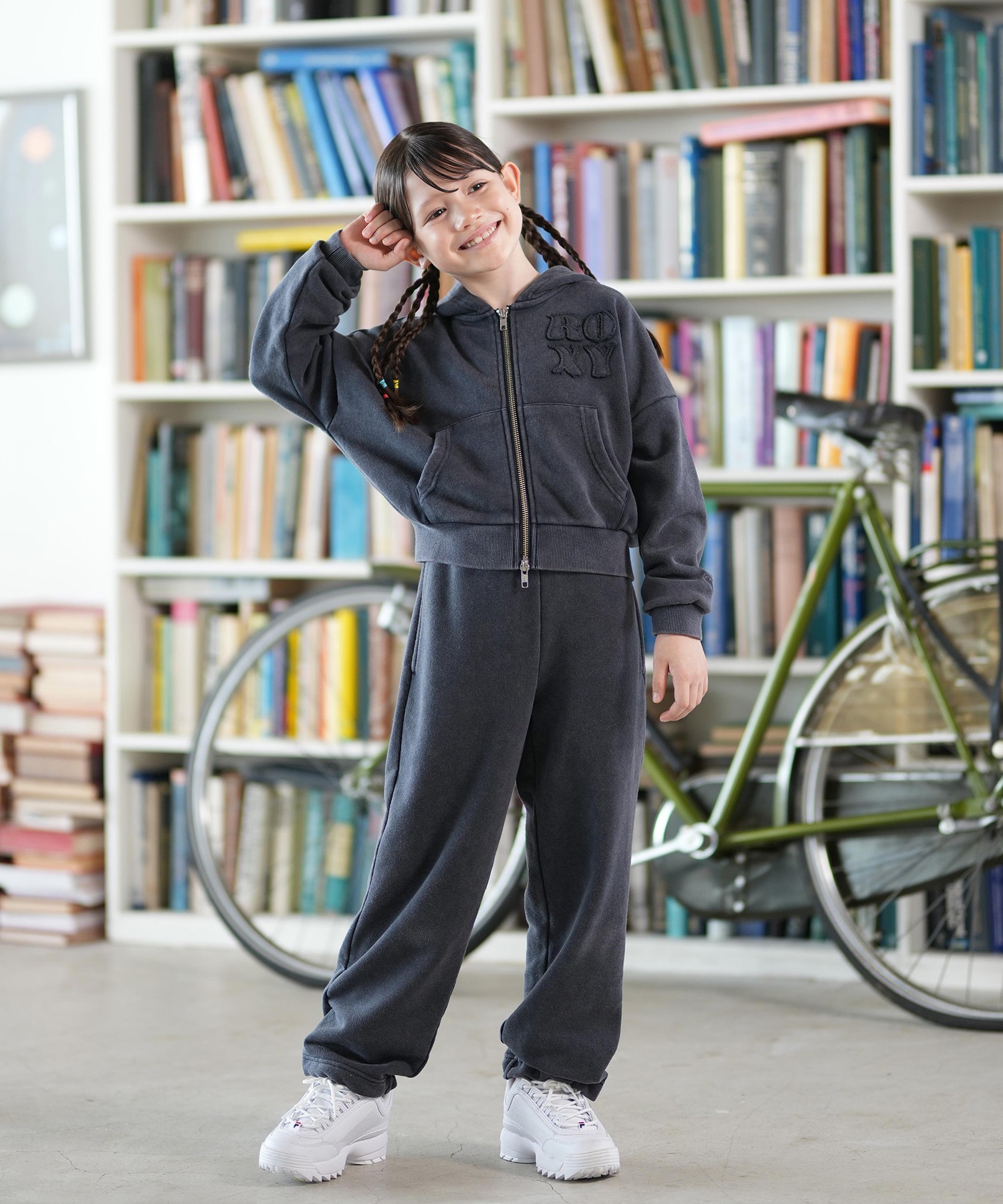 ROXY ロキシー ジップアップ パーカー キッズ ジュニア 子供 スウェット フーディー ロゴ 裏毛 セットアップ対応 TZP254616M(BLK-130cm)