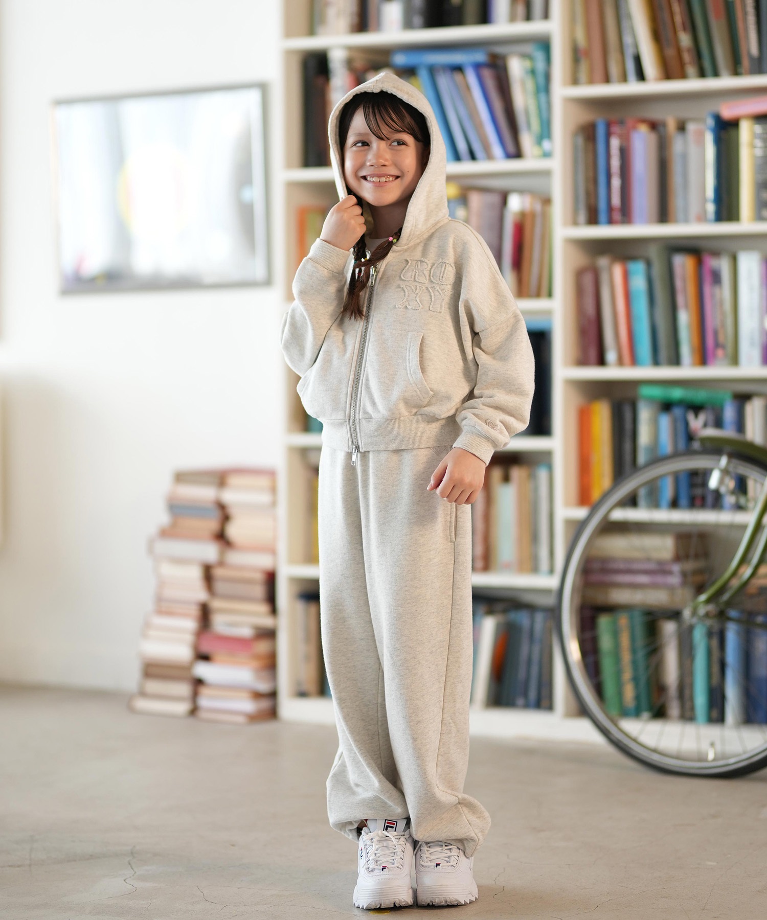 ROXY ロキシー ジップアップ パーカー キッズ ジュニア 子供 スウェット フーディー ロゴ 裏毛 セットアップ対応 TZP254616M(BLK-130cm)