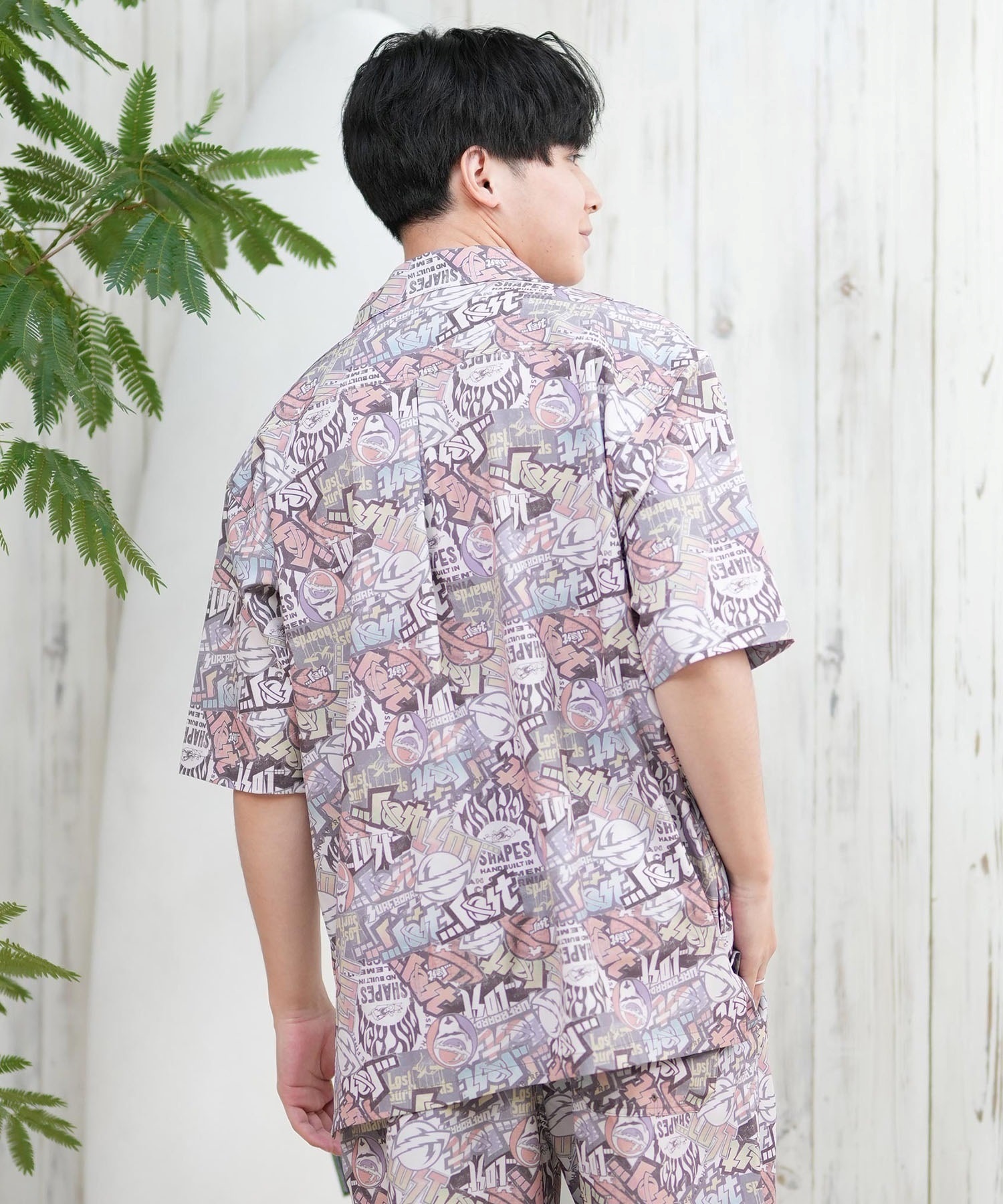 MCM ルームウェア　ロゴ総柄シャツ&パンツ　セットアップ LOST ロスト 半袖シャツ メンズ 総柄 柄シャツ 水陸両用 セットアップ