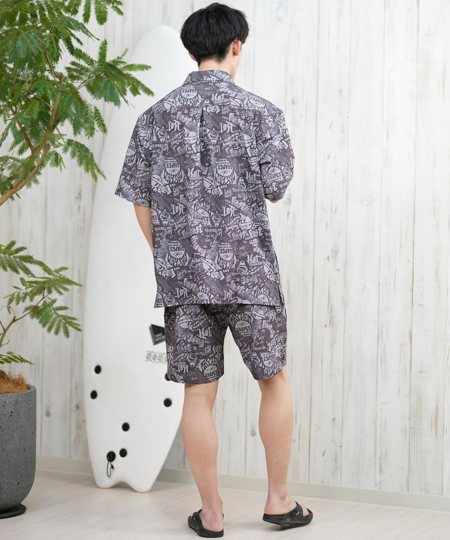 LOST ロスト ショートパンツ メンズ ショーツ 総柄 水陸両用 セットアップ対応 L25S-3301 ムラサキスポーツ限定(BLK-M)