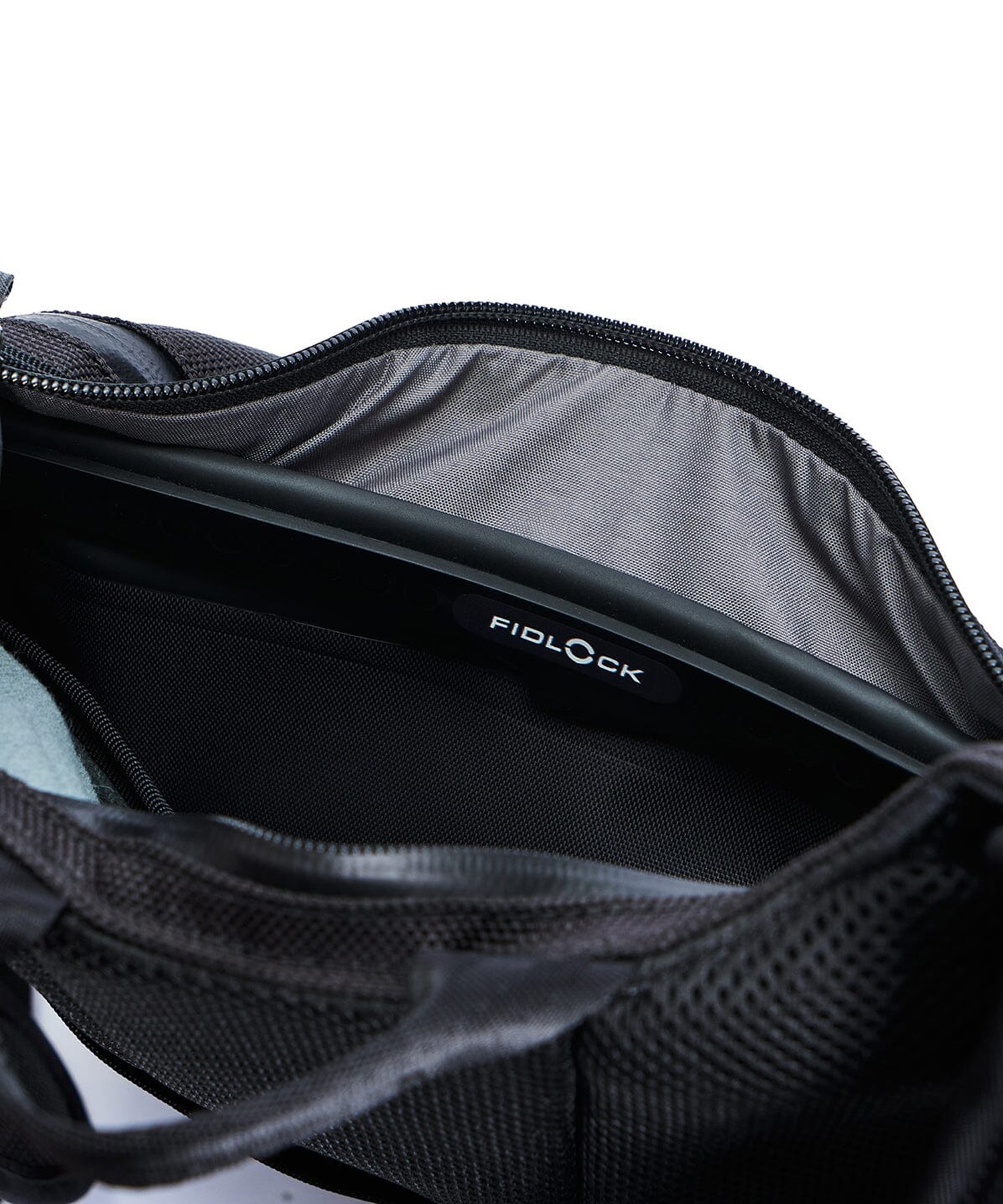 CHROME クローム バックパック リュック アクセルコレクション AXCEL BRIEFPACK SLIM アクセル ブリーフ パック スリム 10L BJ018BK 3