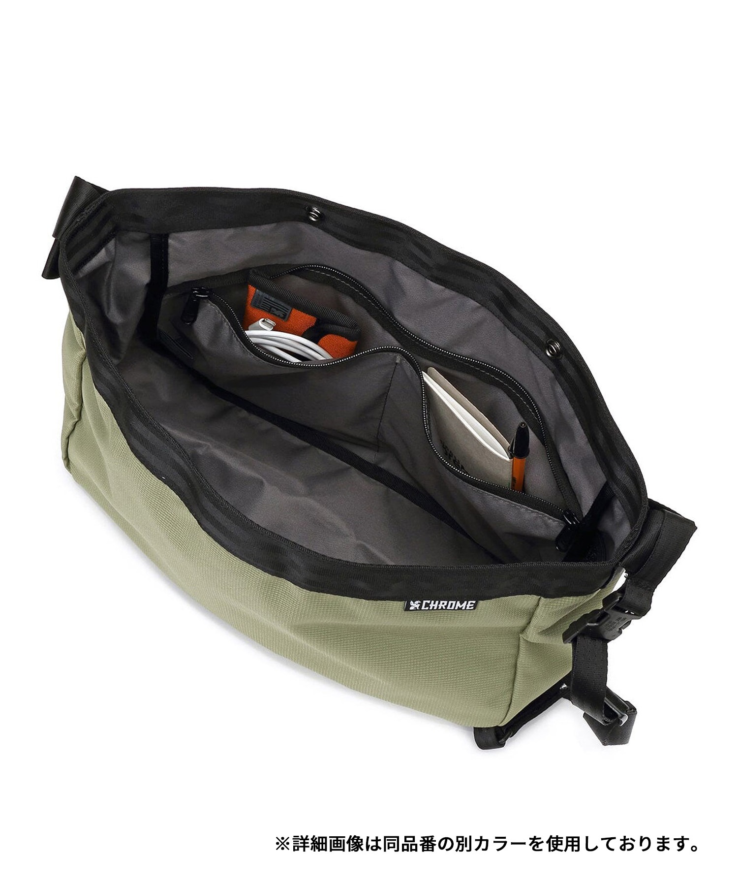 CHROME クローム ショルダーバッグ ロゴ 軽量 NEWSPAPER MESSENGER