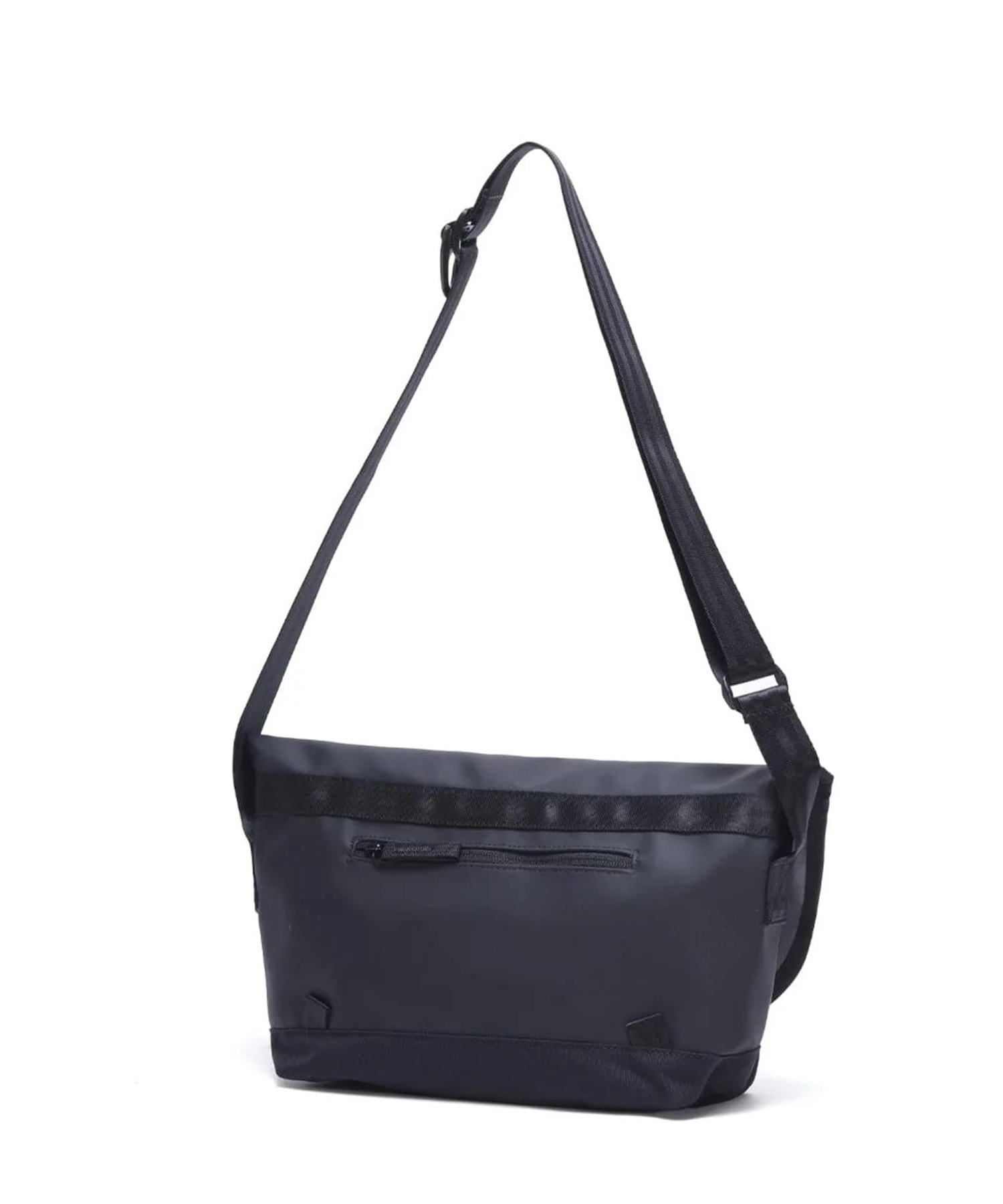 CHROME ブラック メッセンジャーバッグ　現行型 CHROME クローム ショルダーバッグ COURIER FLAP MSNGR クーリエ