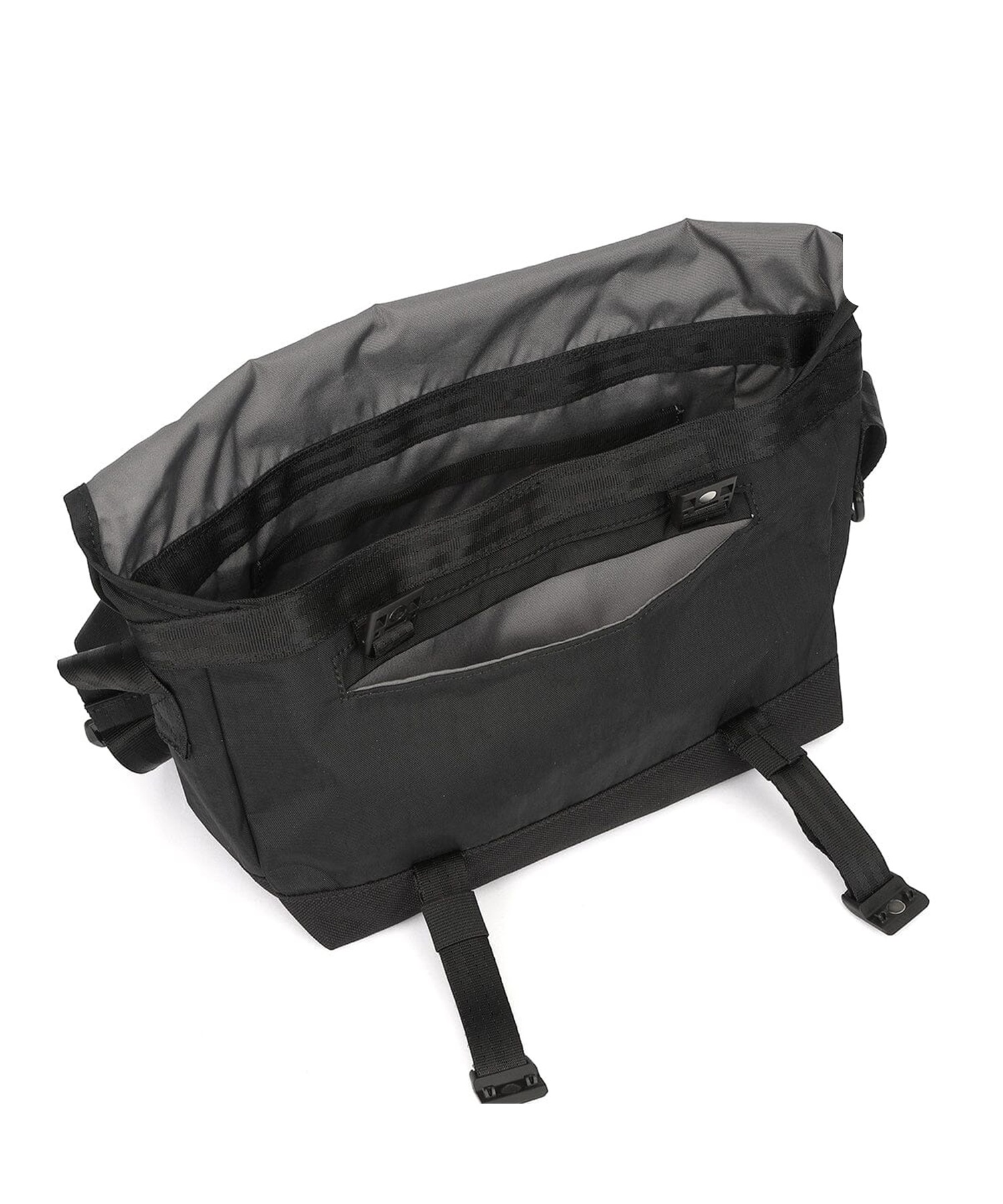 CHROME クローム ショルダーバッグ COURIER FLAP MSNGR クーリエ