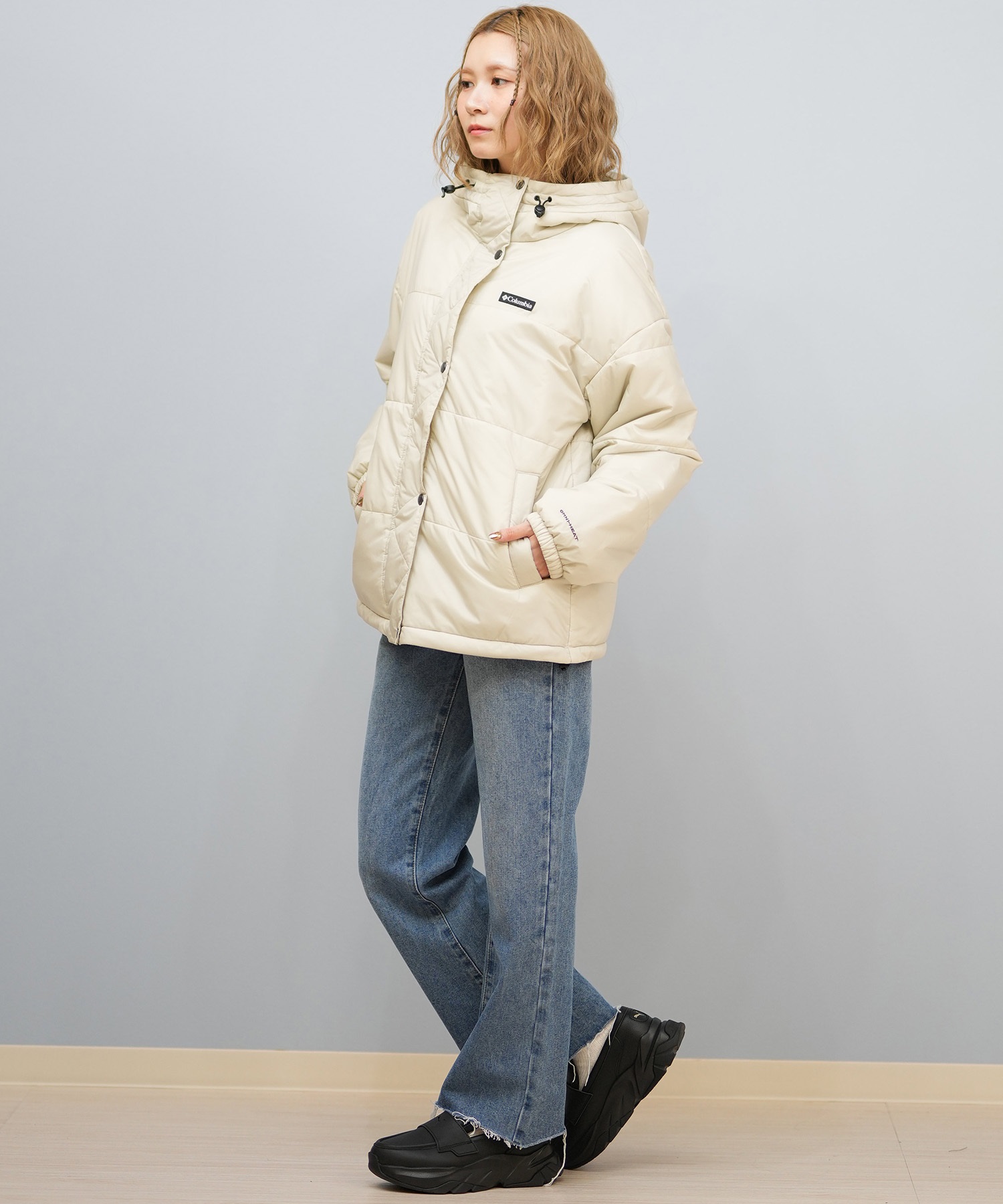 【大人気❗️】極暖！columbia 　ダウン　ホワイト　S 160cm Columbia コロンビア ダウン ジャケット レディース 中綿 撥水 熱反射