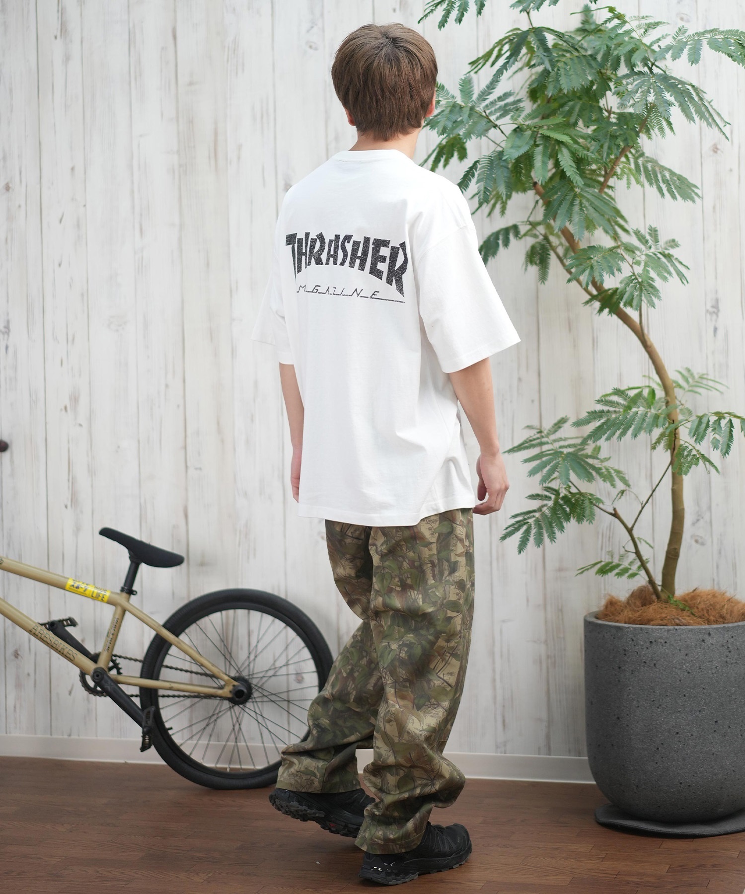 M 00s THRASHER スラッシャー tシャツ THRASHER 】スラッシャー OUTLINED TEE Tシャツ | ストリート