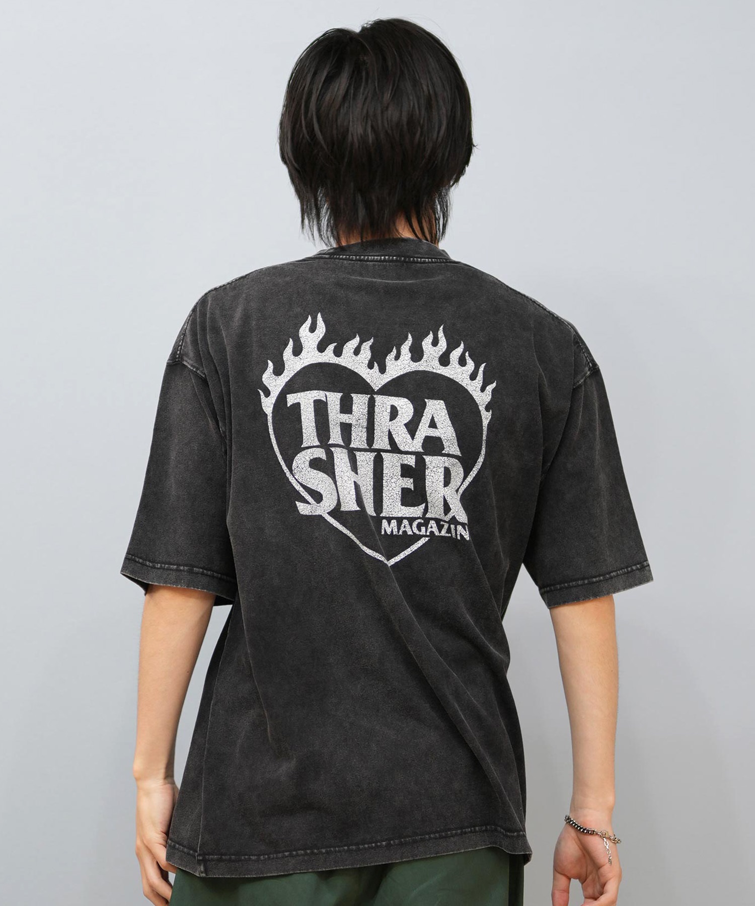 THRASHER スラッシャー 半袖 Tシャツ メンズ バックプリント オーバーサイズ ヴィンテージ加工 253TH1ST044 ムラサキスポーツ限定(WHT-M)
