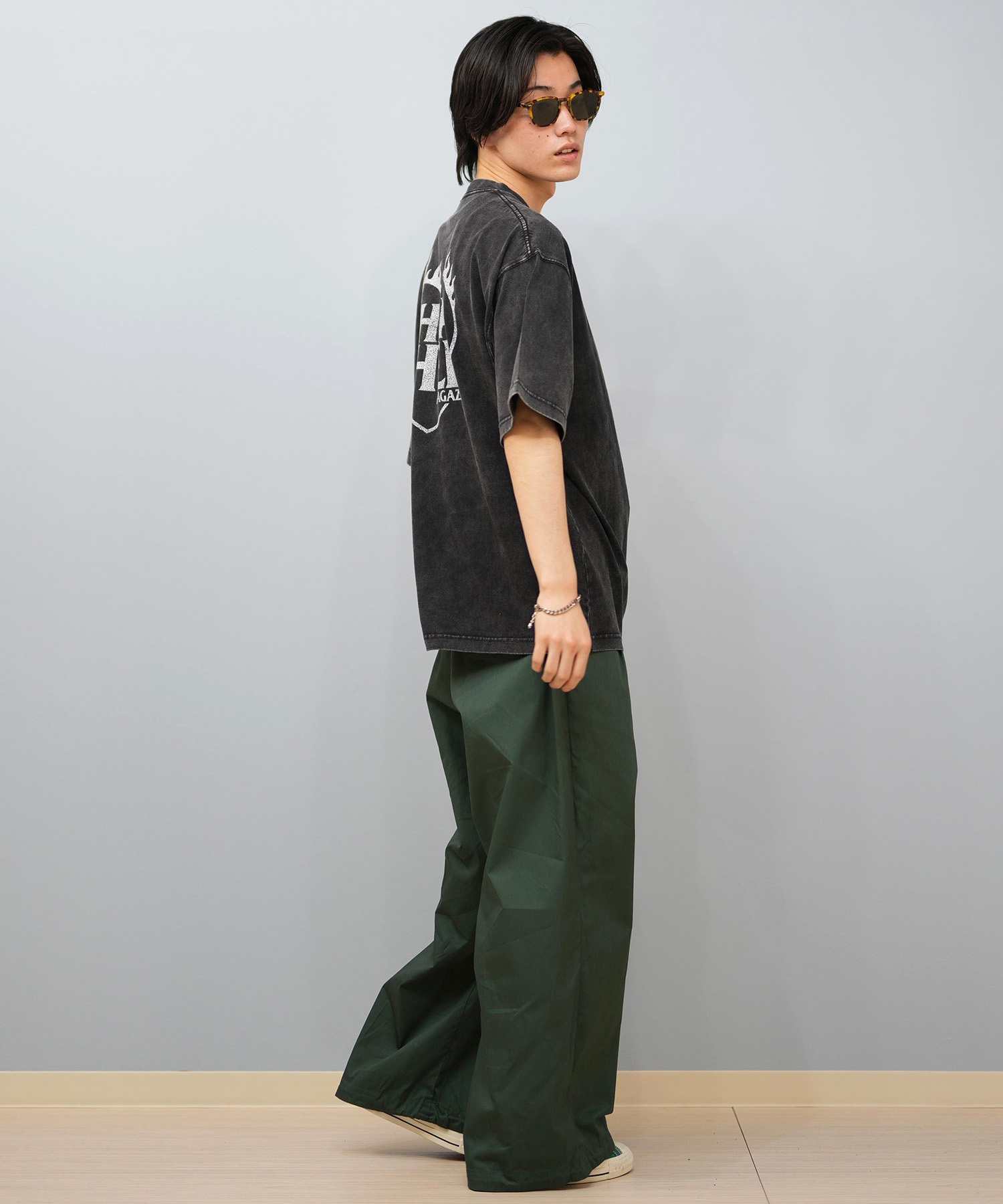 THRASHER スラッシャー 半袖 Tシャツ メンズ バックプリント オーバーサイズ ヴィンテージ加工 253TH1ST044 ムラサキスポーツ限定(WHT-M)