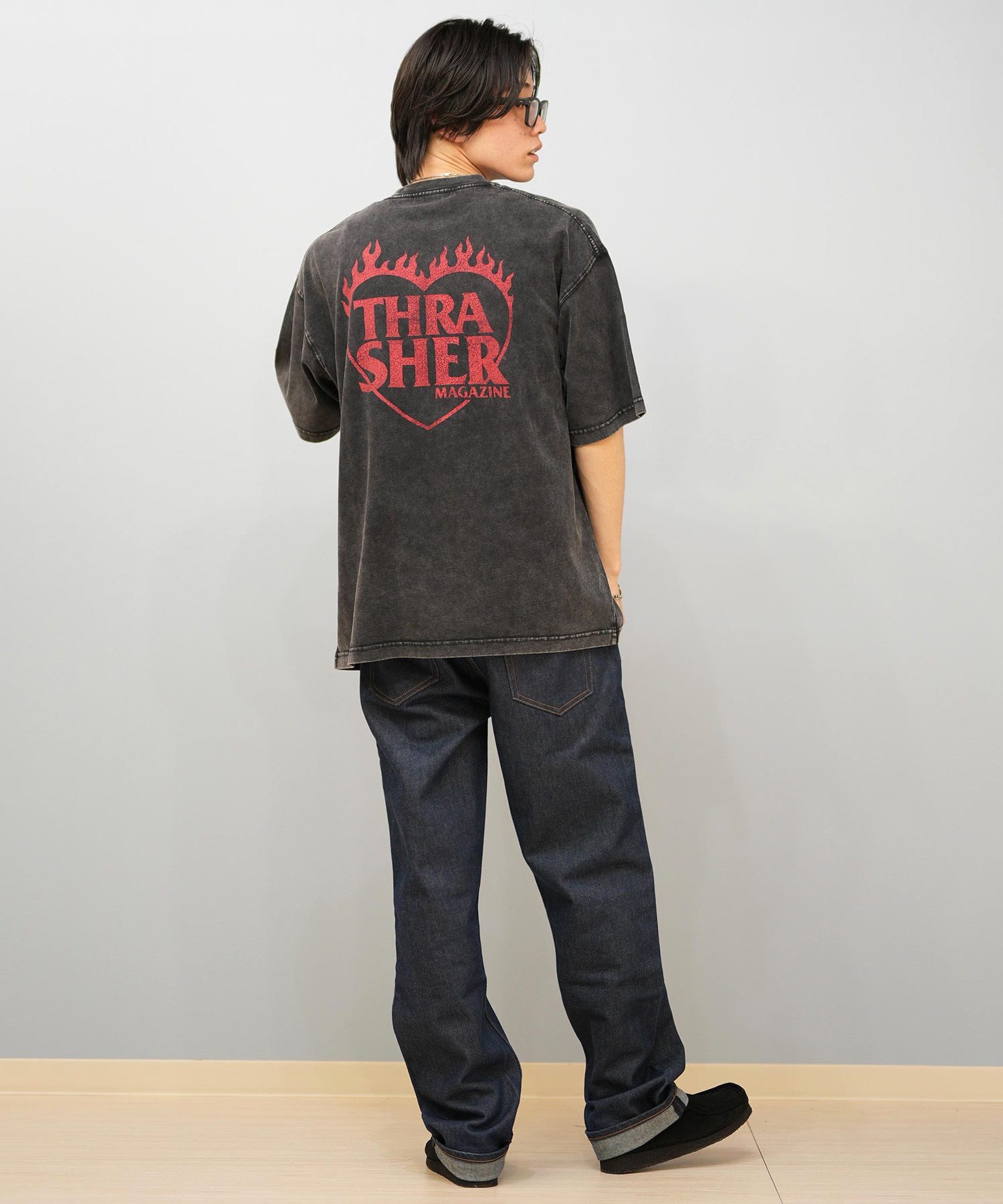 THRASHER スラッシャー 半袖 Tシャツ メンズ バックプリント オーバーサイズ ヴィンテージ加工 253TH1ST044 ムラサキスポーツ限定(WHT-M)
