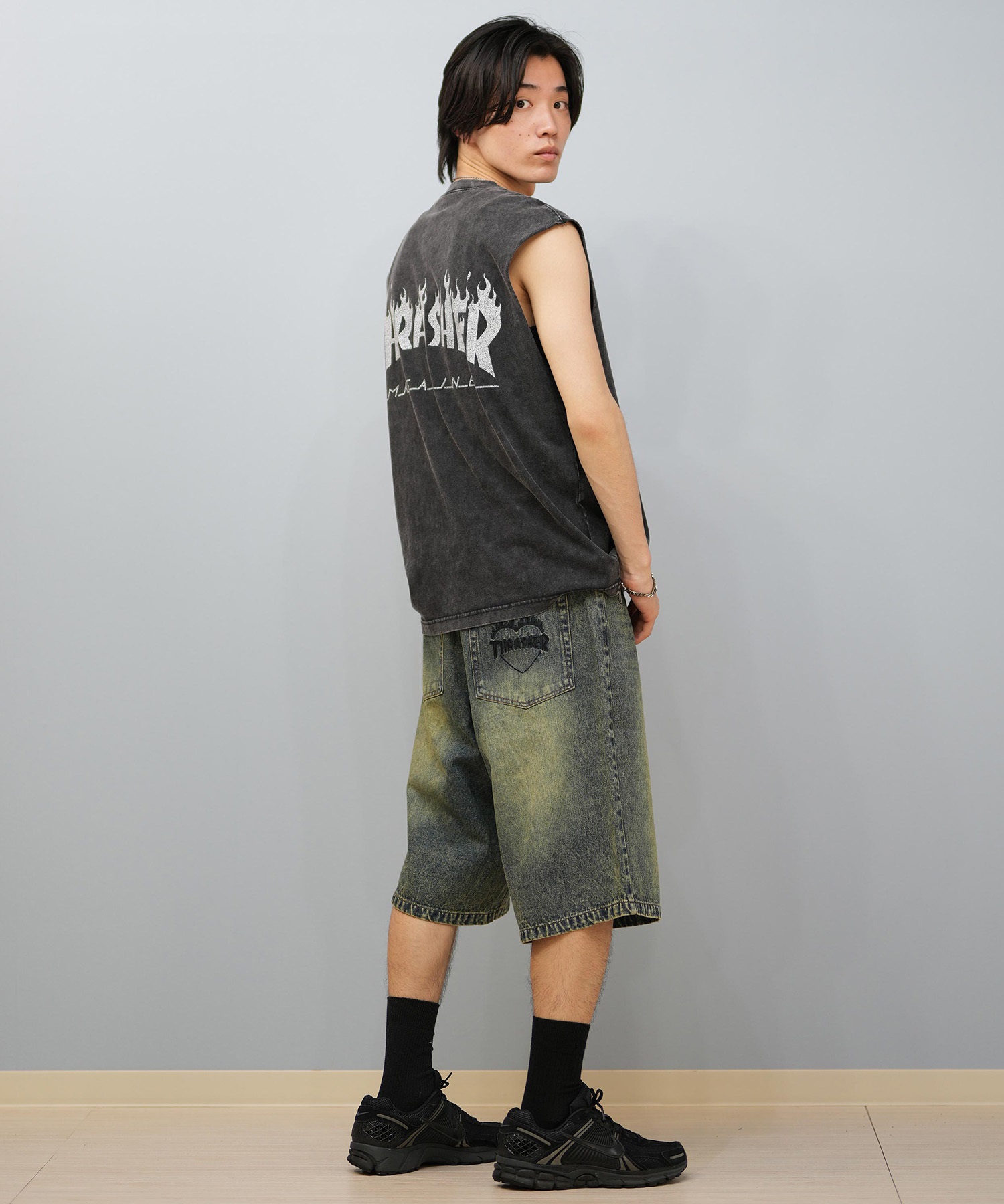 THRASHER スラッシャー タンクトップ メンズ バックプリント オーバーサイズ ヴィンテージ加工 253TH1ST046 ムラサキスポーツ限定(BLK-1-M)