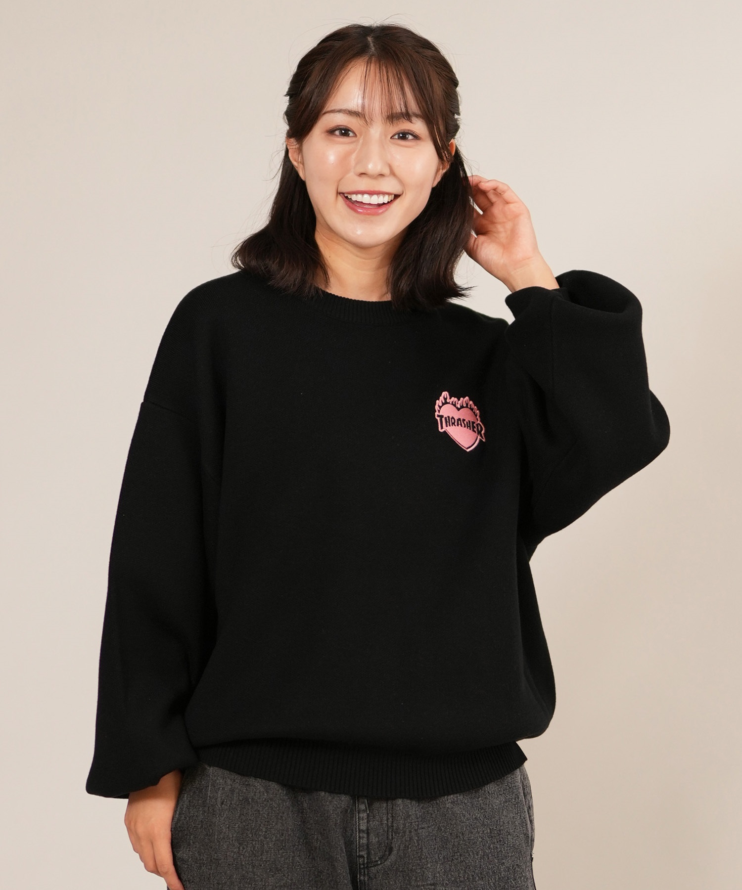 THRASHER スラッシャー ニット セーター レディース クルーネック ロゴ バーニング ハート ワンポイント 254TH2KN053(BLK-FREE)