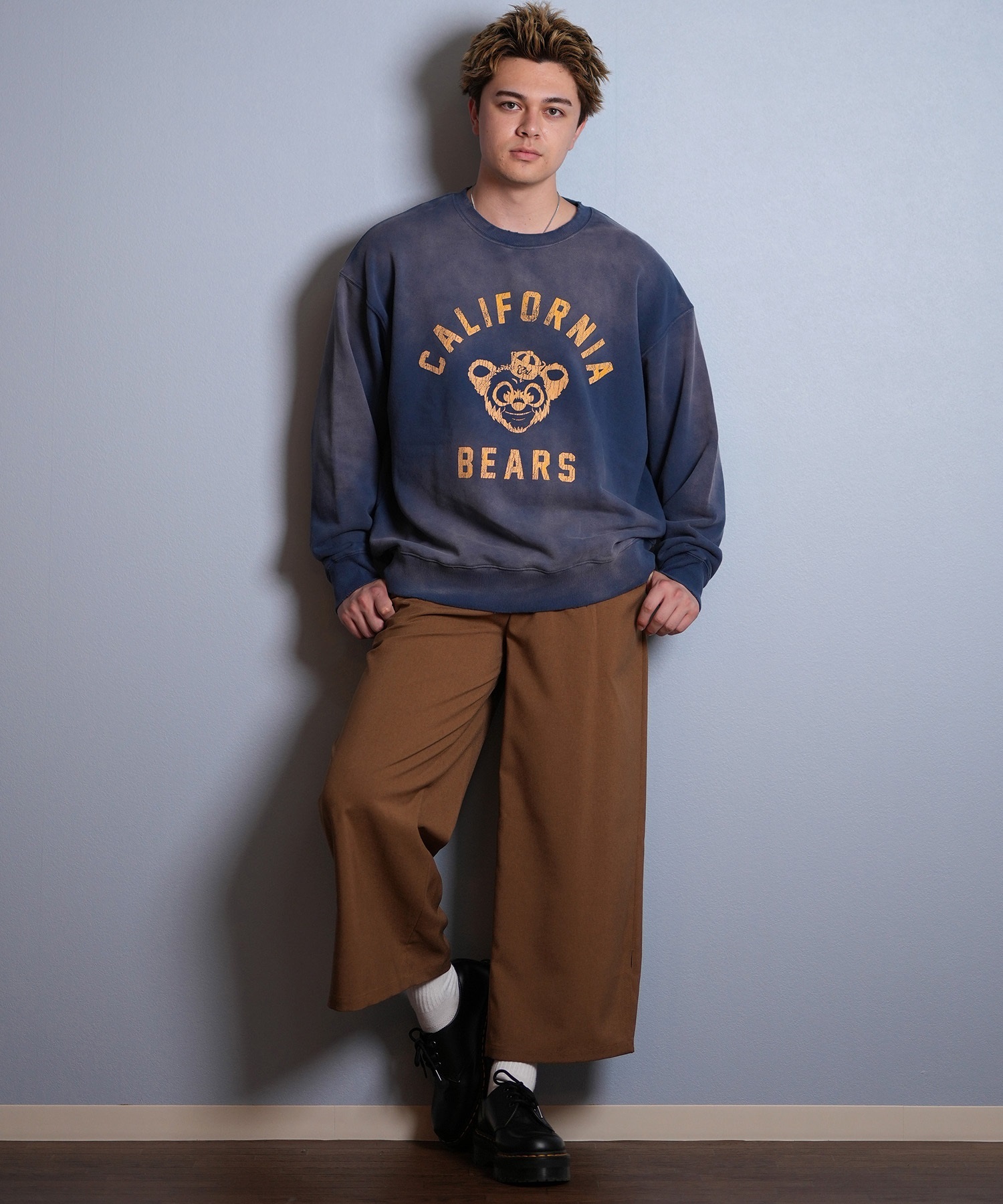 DEAR LAUREL ディアローレル トレーナー スウェット メンズ クルーネック カレッジロゴ風 ヴィンテージ加工 裏毛 Vintage Crew D25F-1101(BLK-M)
