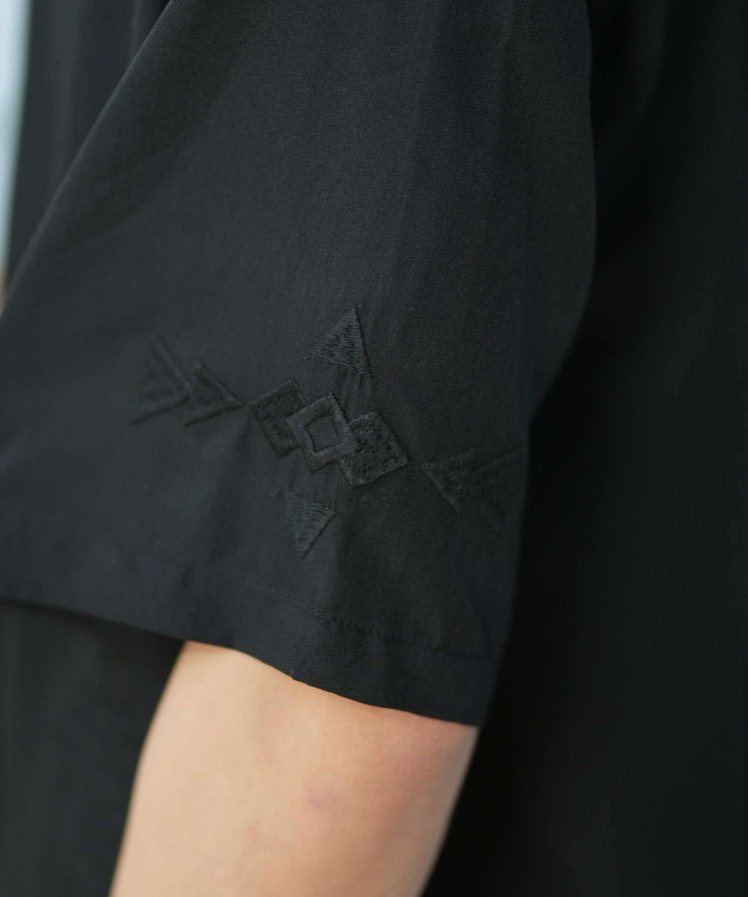 DEAR LAUREL ディアローレル 半袖 シャツ メンズ キューバシャツ 刺繍 D25S2402(BLK-M)
