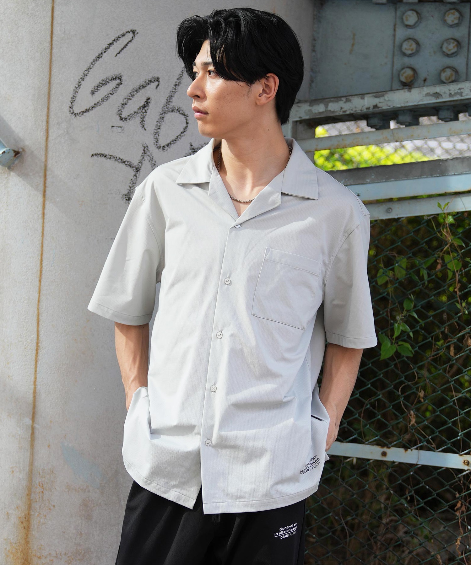 DEAR LAUREL ディアローレル 半袖 シャツ メンズ ワンポイント ロゴ シンプル 接触冷感 セットアップ対応 D25S2401(BLK-M)