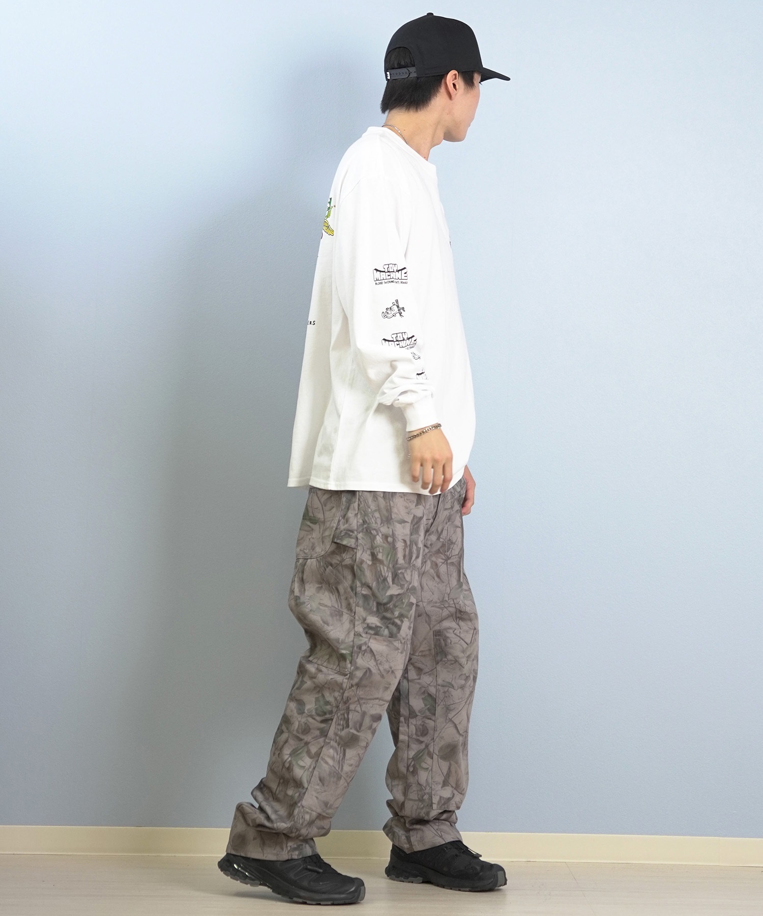 TOY MACHINE トイマシーン 長袖 Tシャツ ロンT メンズ バックプリント 袖プリント ロゴ オーバーサイズ MTMFFLT1(WHITE-M)