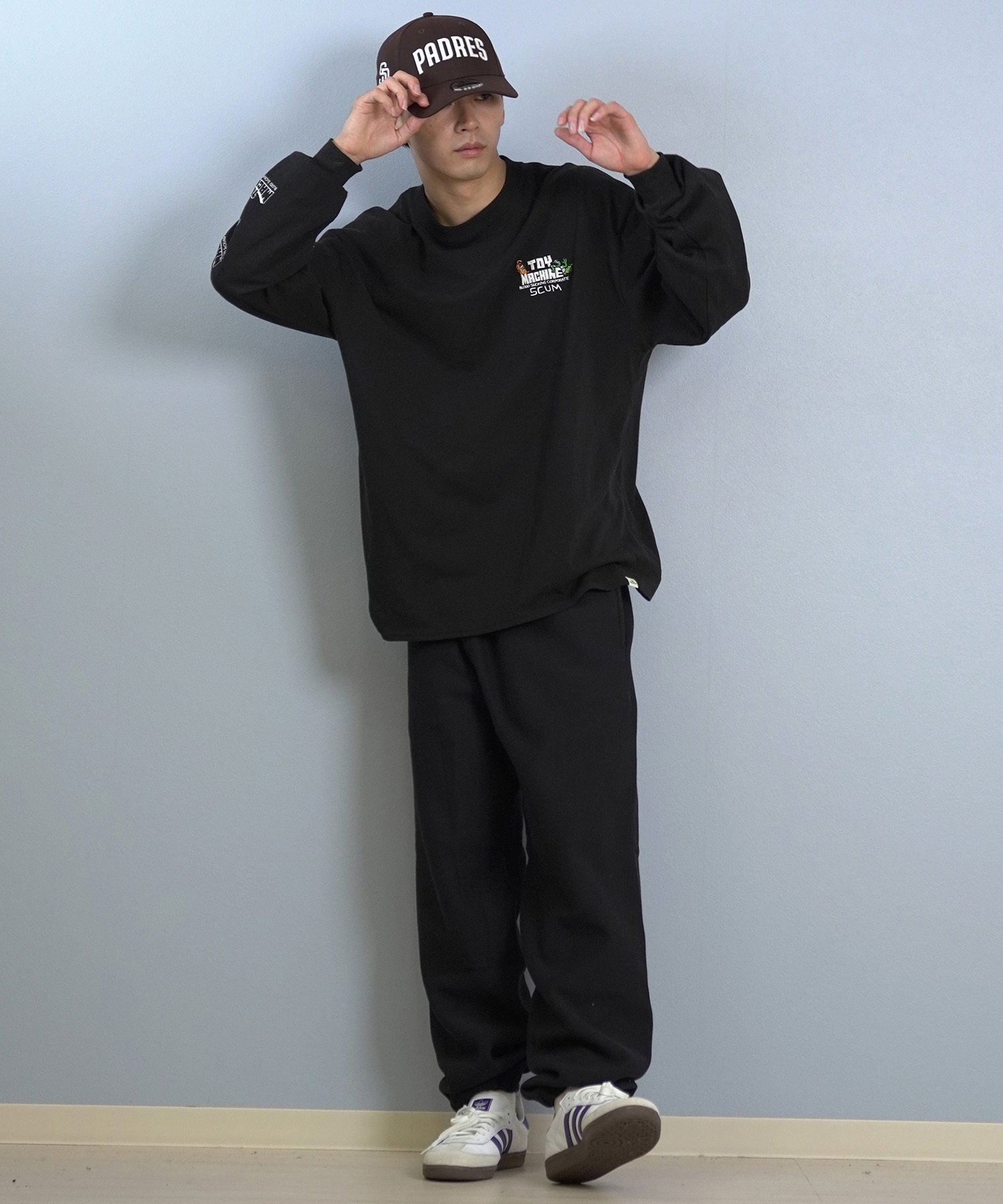 TOY MACHINE トイマシーン 長袖 Tシャツ ロンT メンズ バックプリント 袖プリント ロゴ オーバーサイズ MTMFFLT1(WHITE-M)